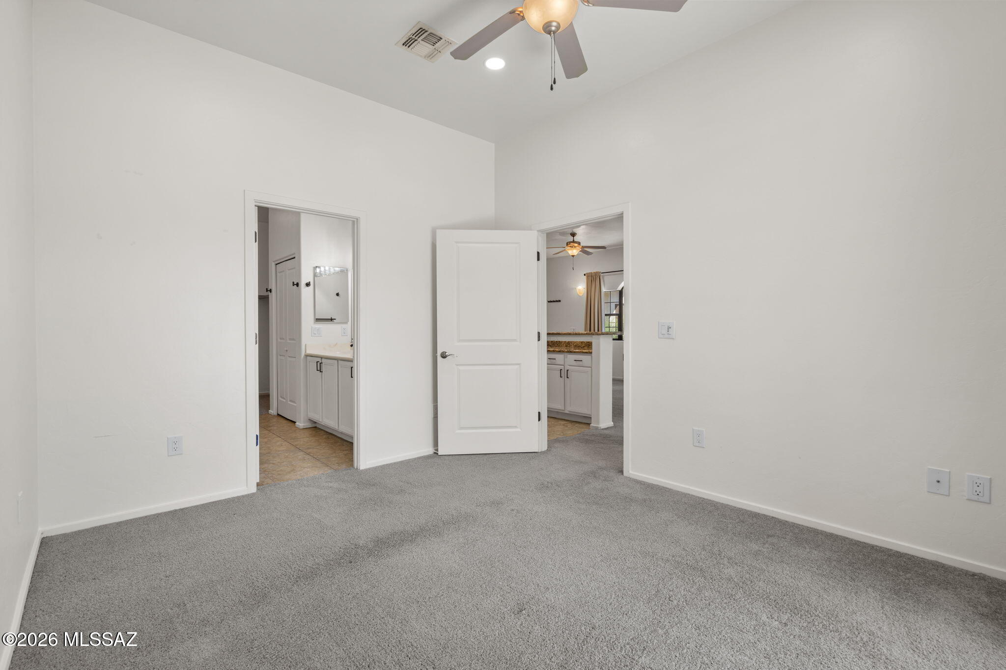 Placita Escondida Bldgs 18-20 Units 1-204 - Residential Lease