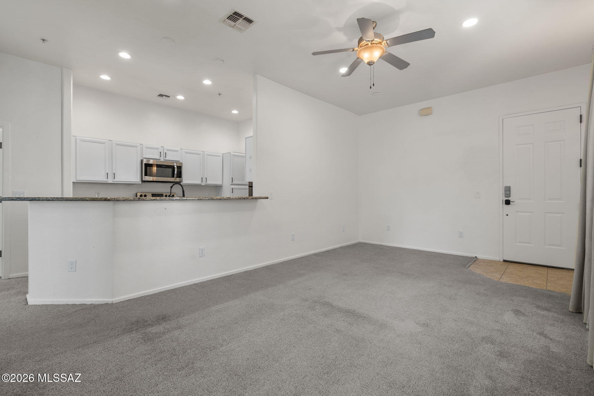 Placita Escondida Bldgs 18-20 Units 1-204 - Residential Lease