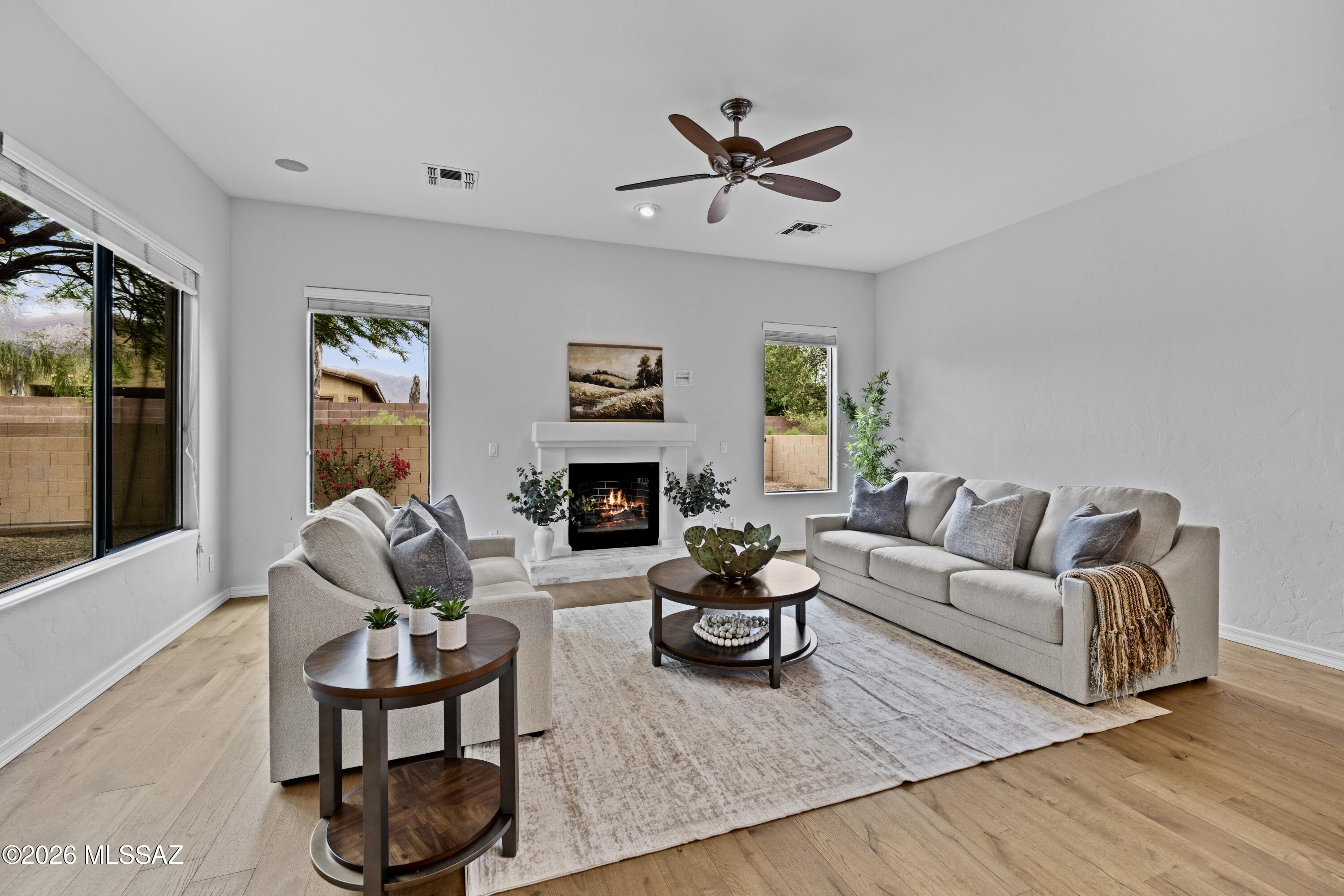 Mira Vista (1-60) - Residential