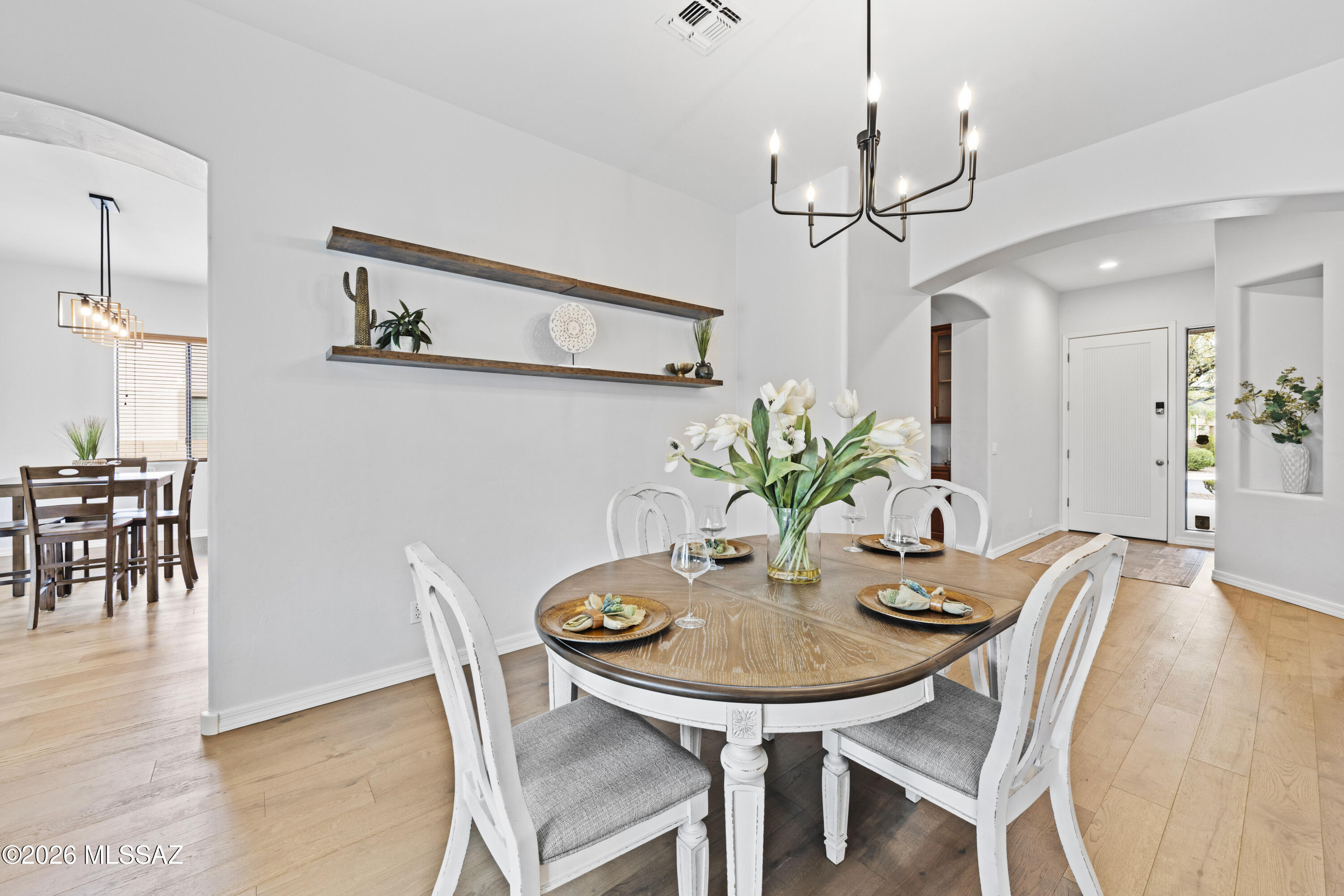 Mira Vista (1-60) - Residential