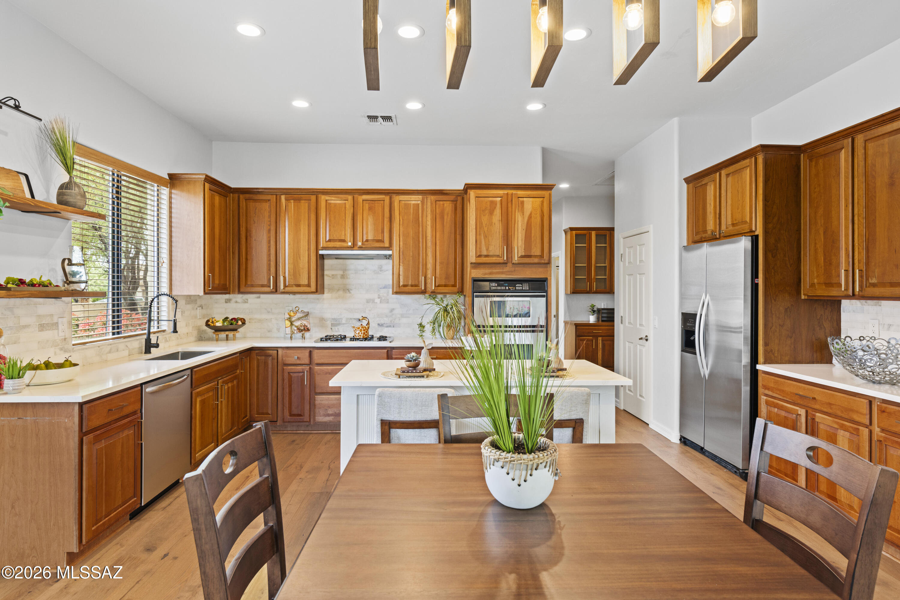 Mira Vista (1-60) - Residential