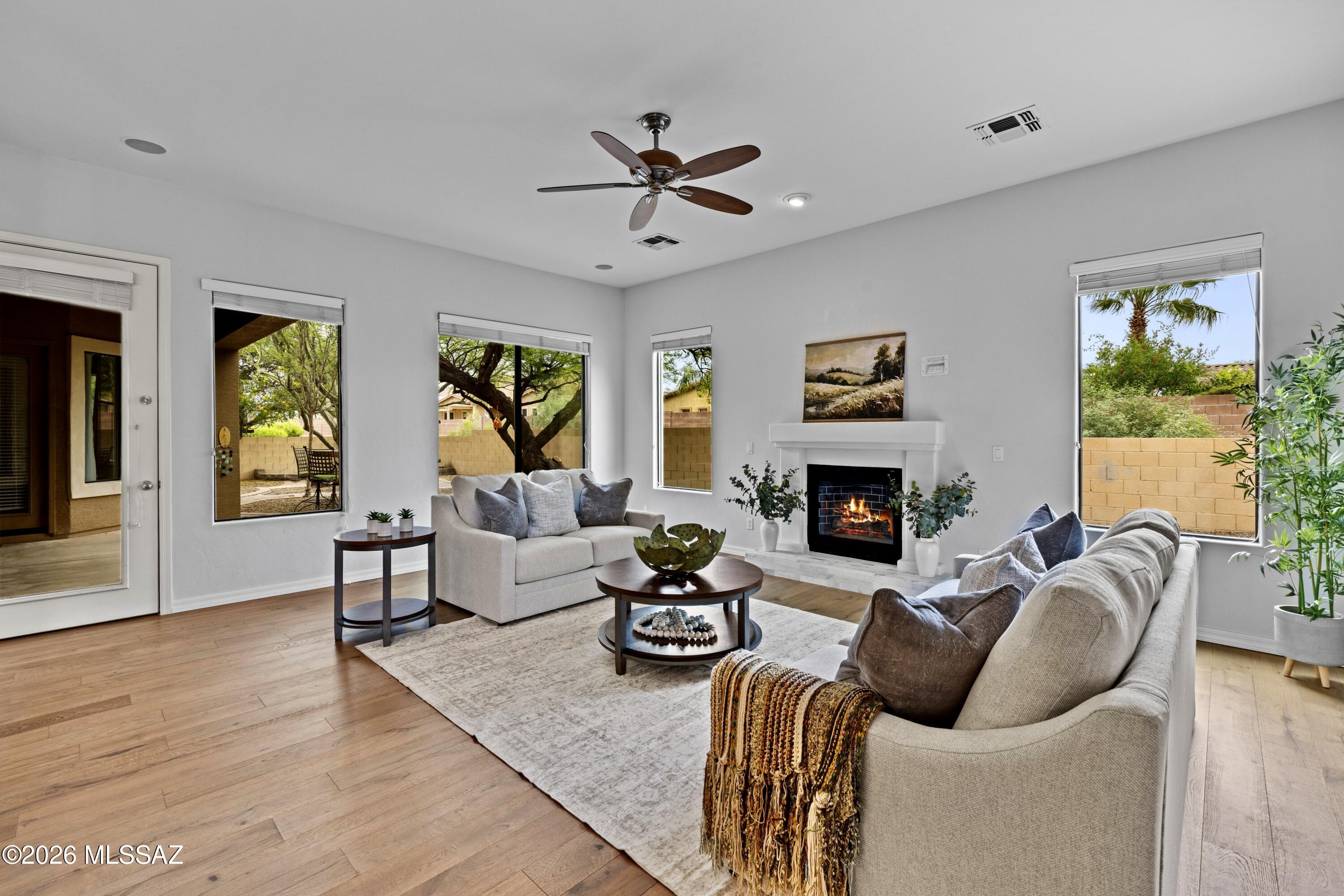 Mira Vista (1-60) - Residential