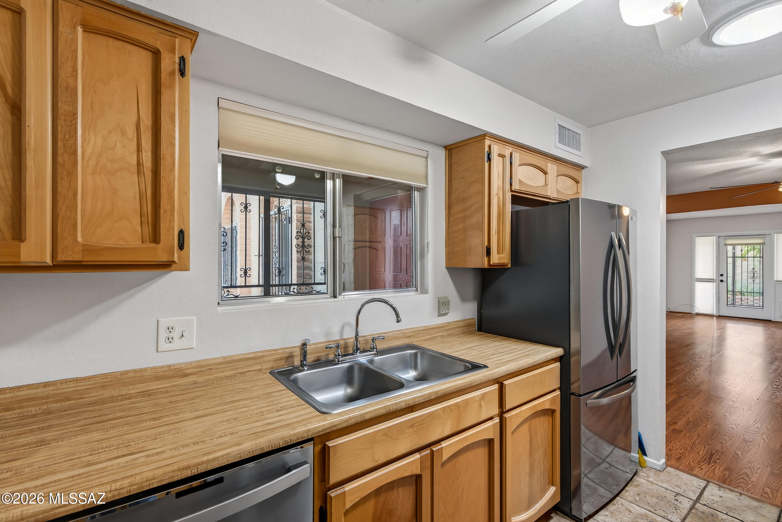 McCormick Place Twnhms Blk I (1-86) - Residential