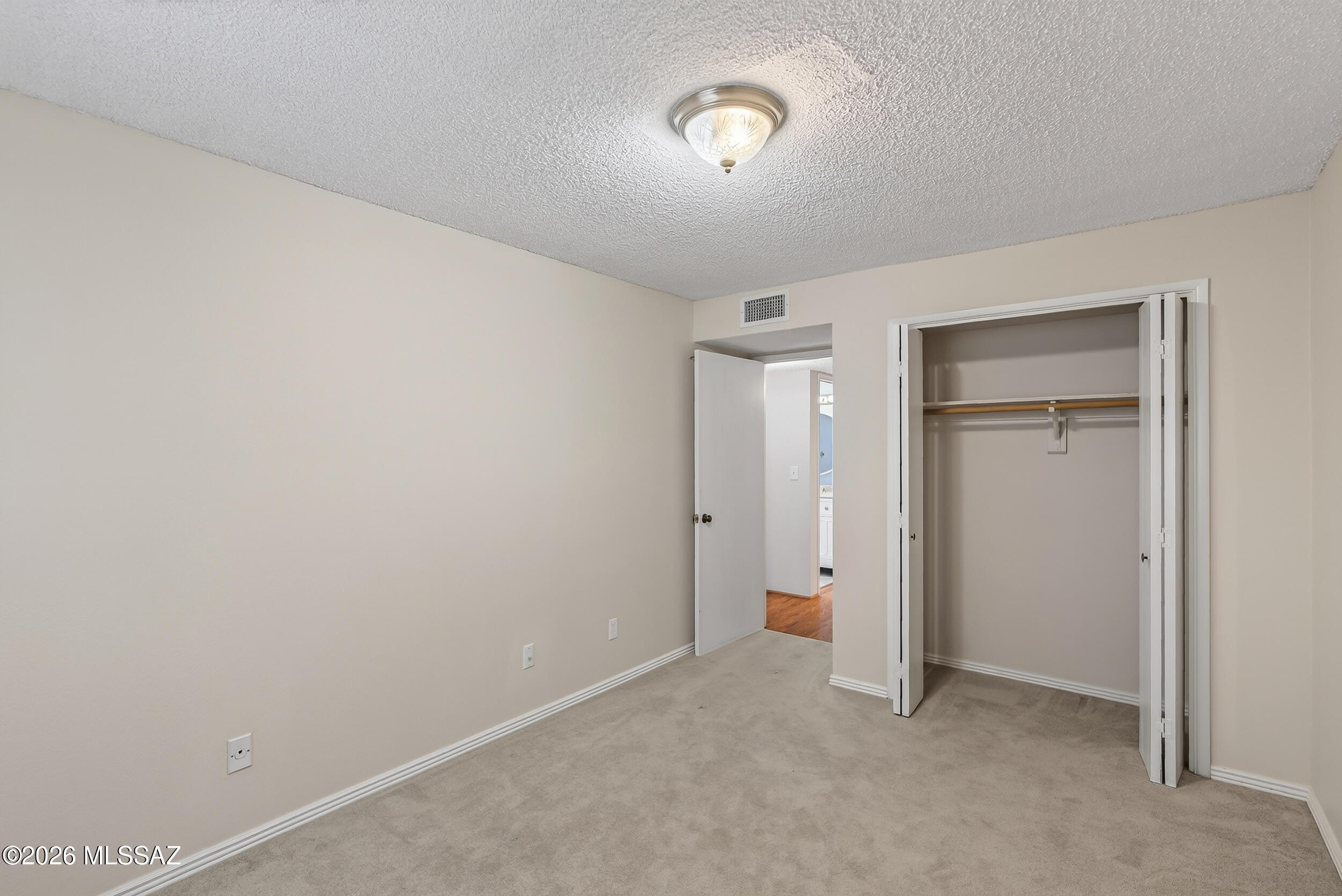 McCormick Place Twnhms Blk I (1-86) - Residential
