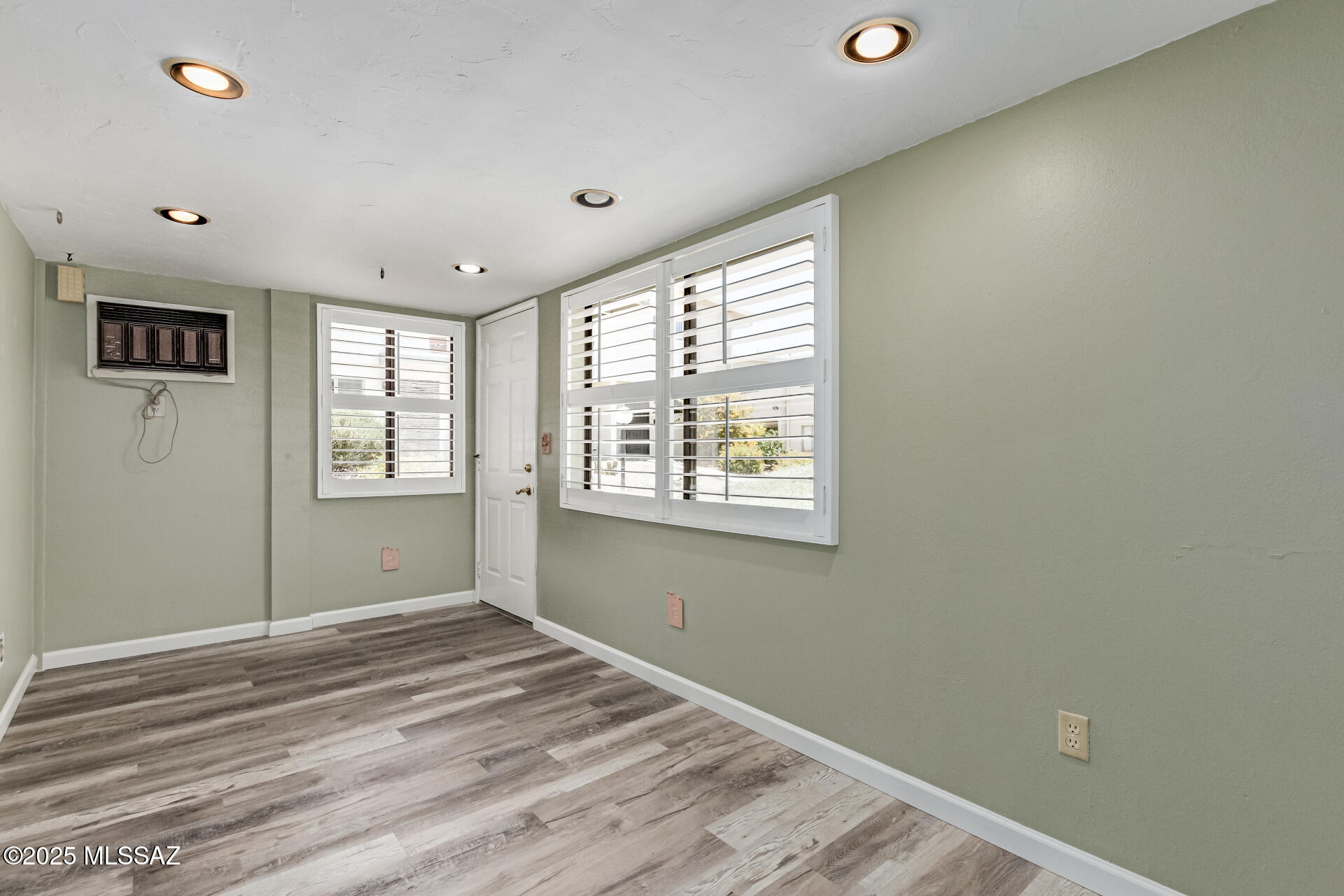 Sherwood Village Terrace (171-230) - Residential