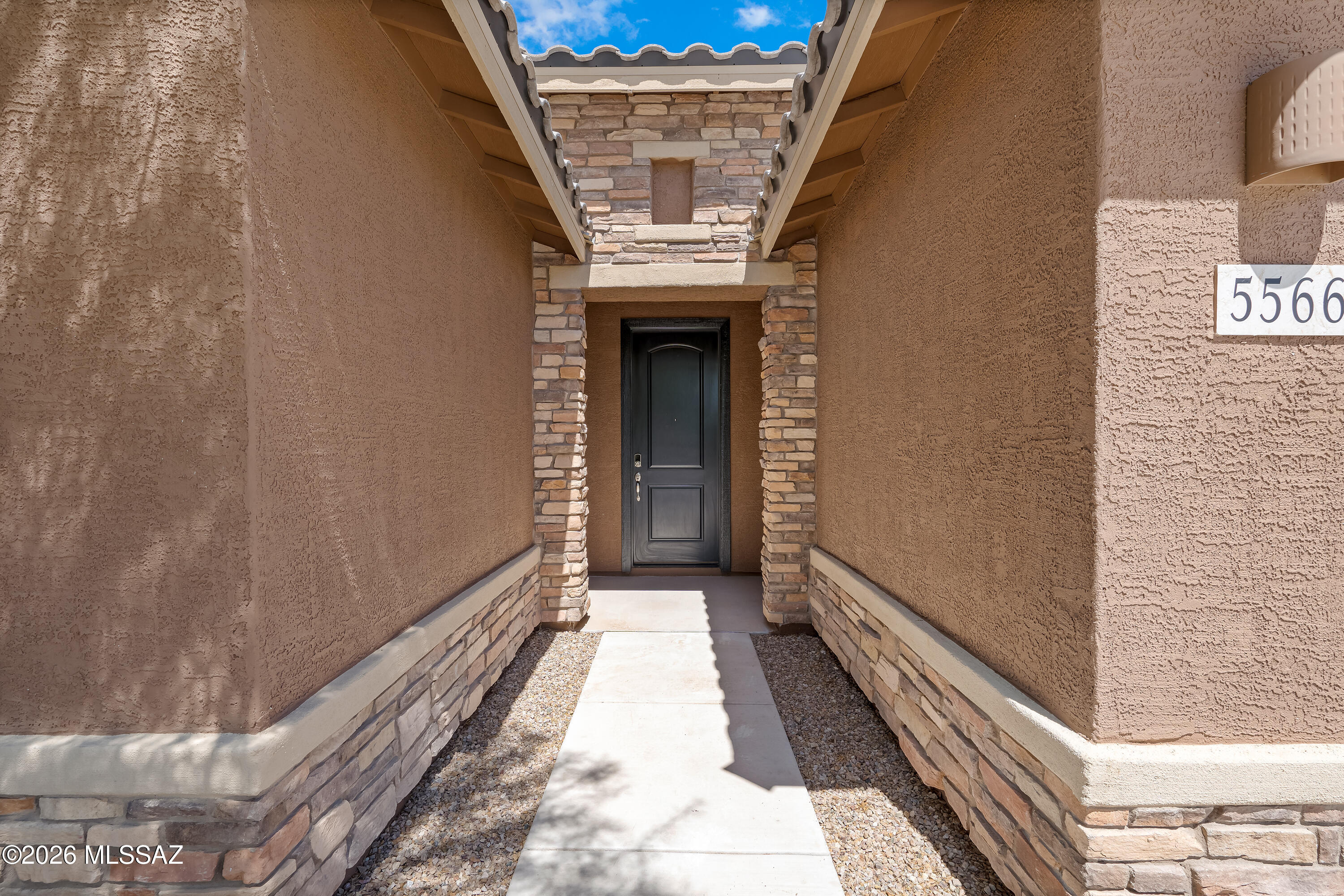 Twin Peaks and Lambert Lane - Residential