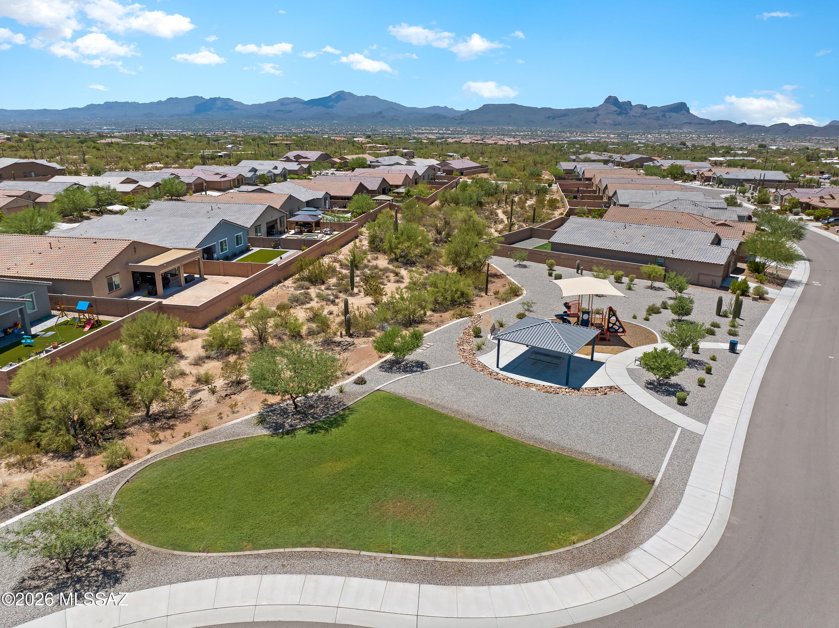 Twin Peaks and Lambert Lane - Residential