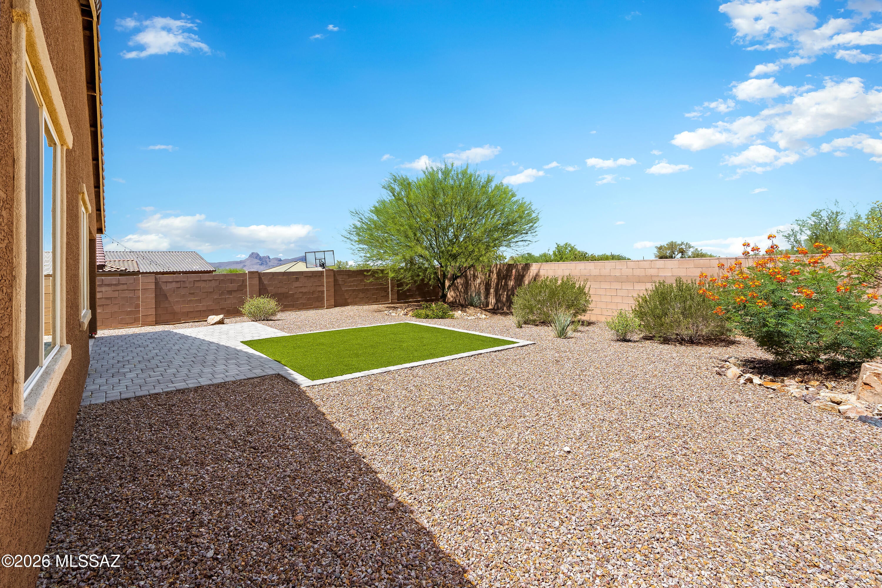 Twin Peaks and Lambert Lane - Residential