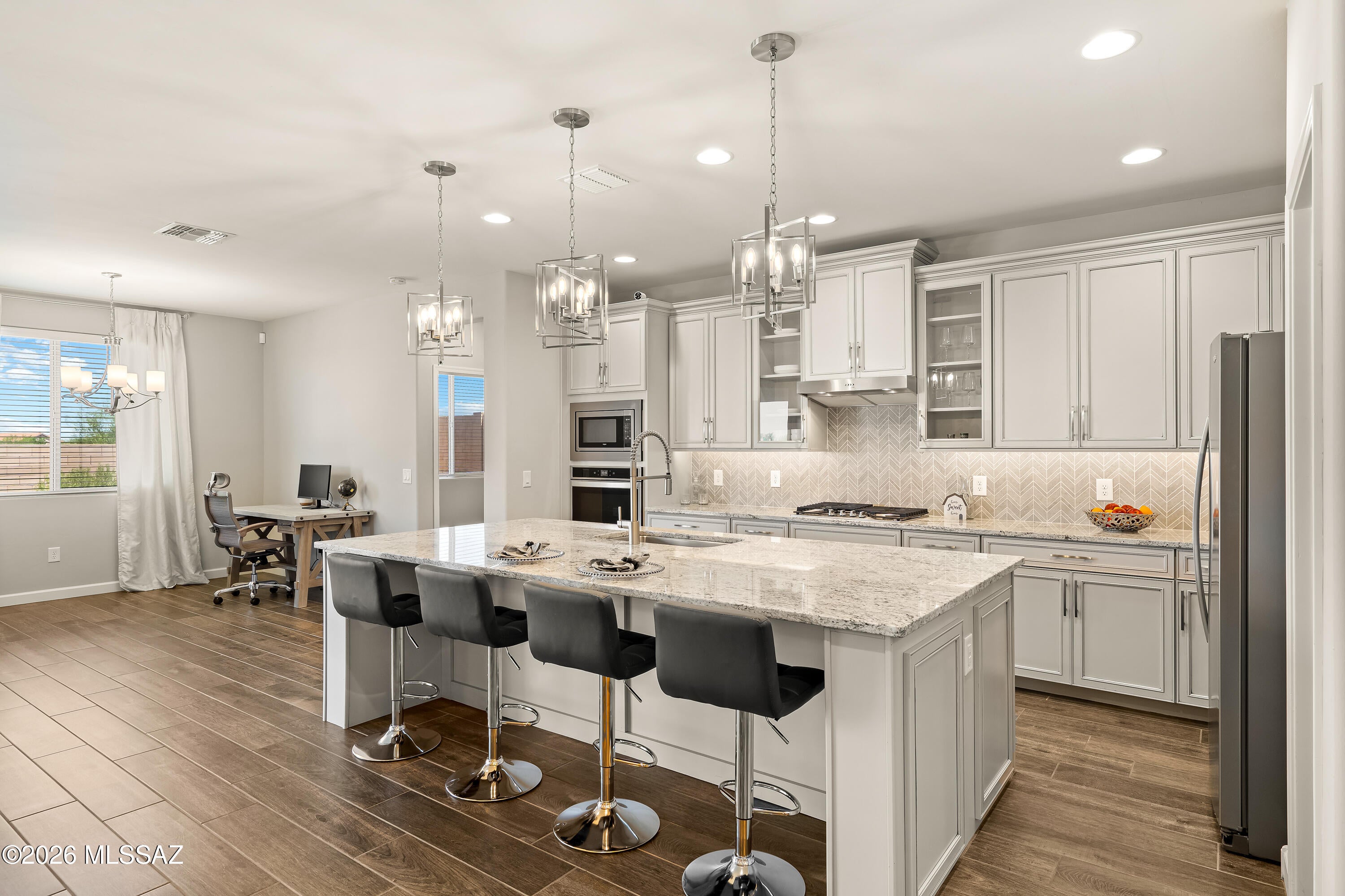 Twin Peaks and Lambert Lane - Residential