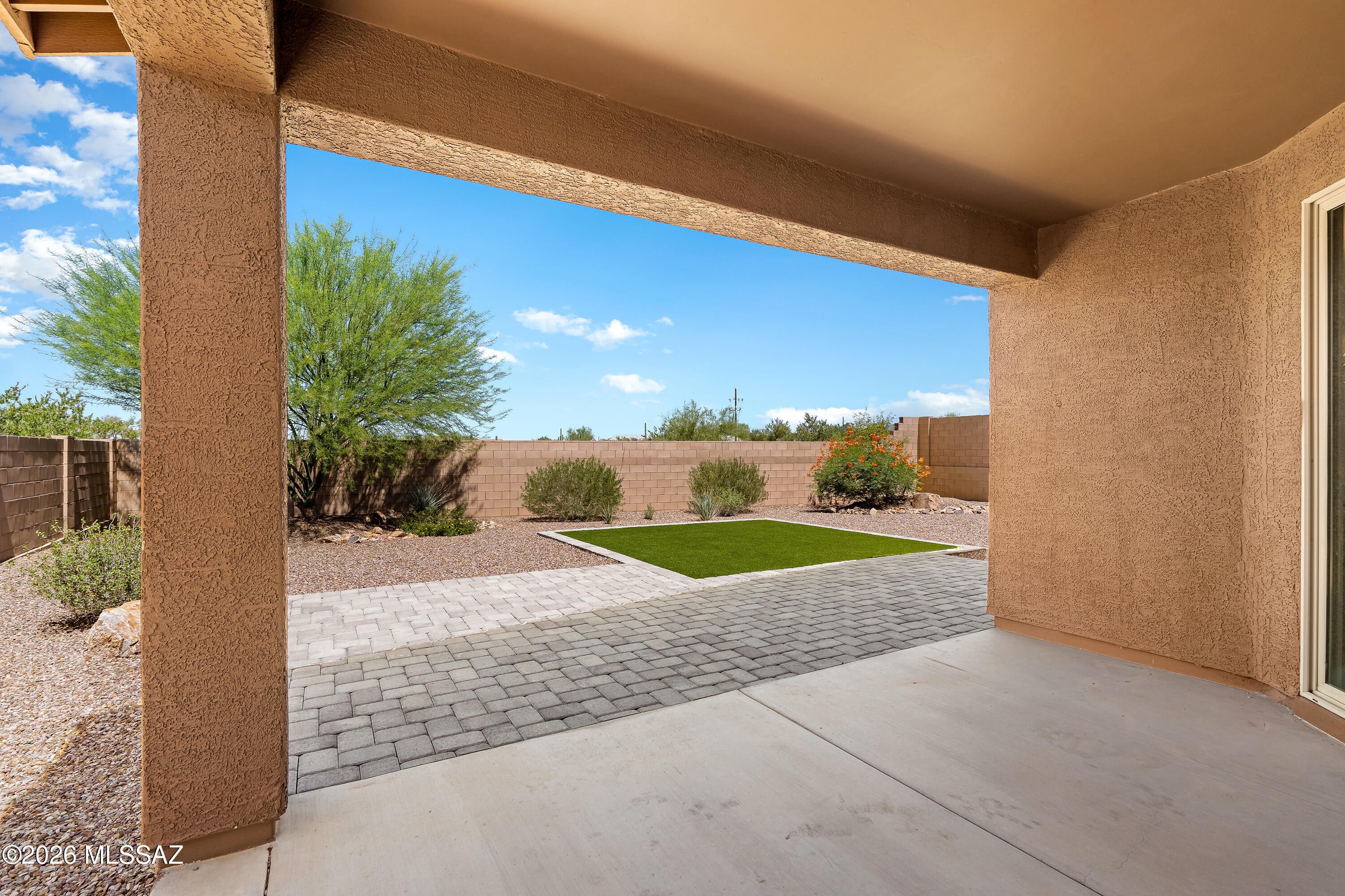 Twin Peaks and Lambert Lane - Residential