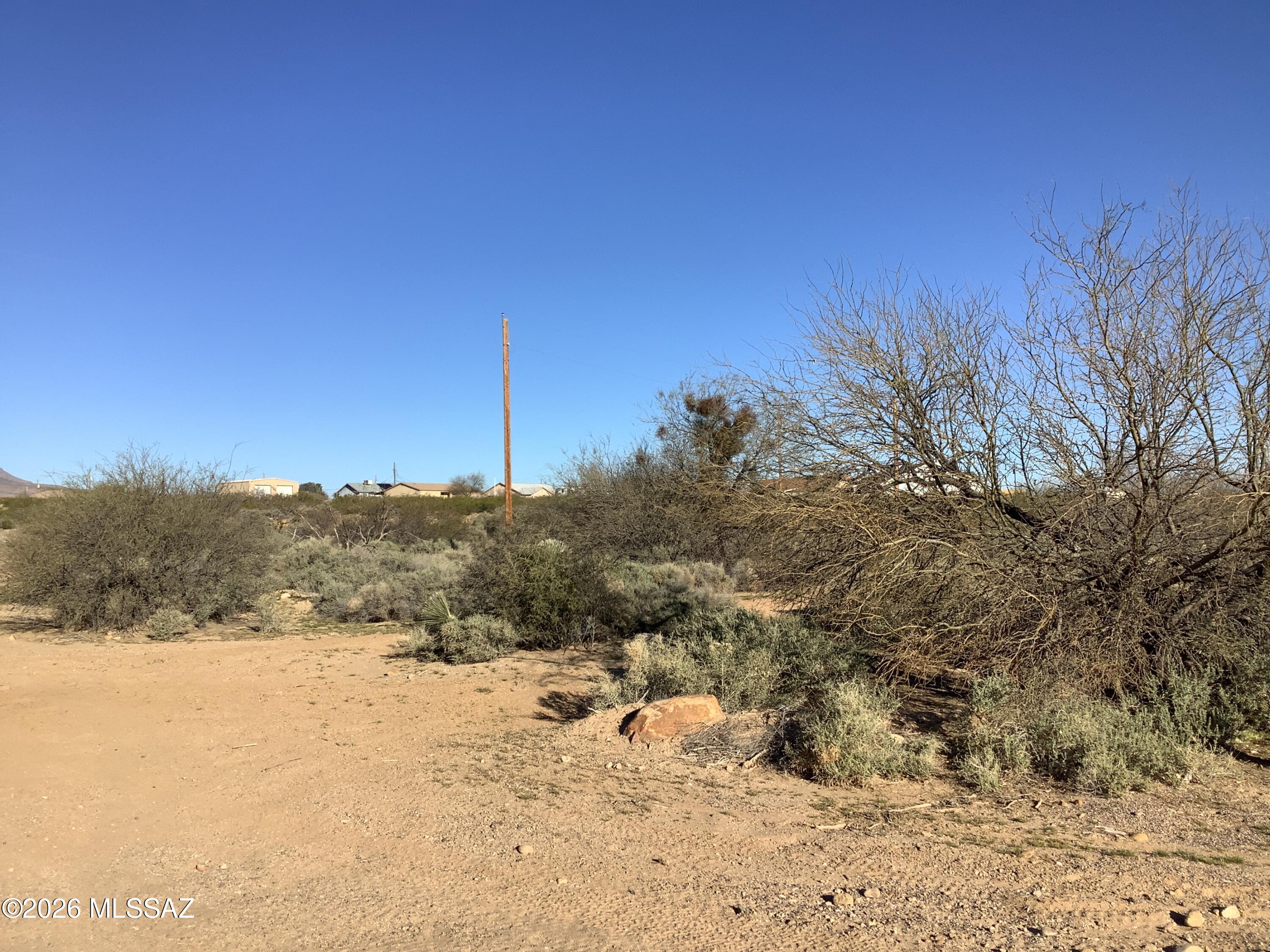 Corner lot in an already established neighborhood across US Hwy 191 from Dankworth Pond State Park with views of Mt Graham on the opposite side.  The property has electric, water and gas at property line for easy hook up to your new build.  Come and make this property your home destination and enjoy all that this area has to offer.