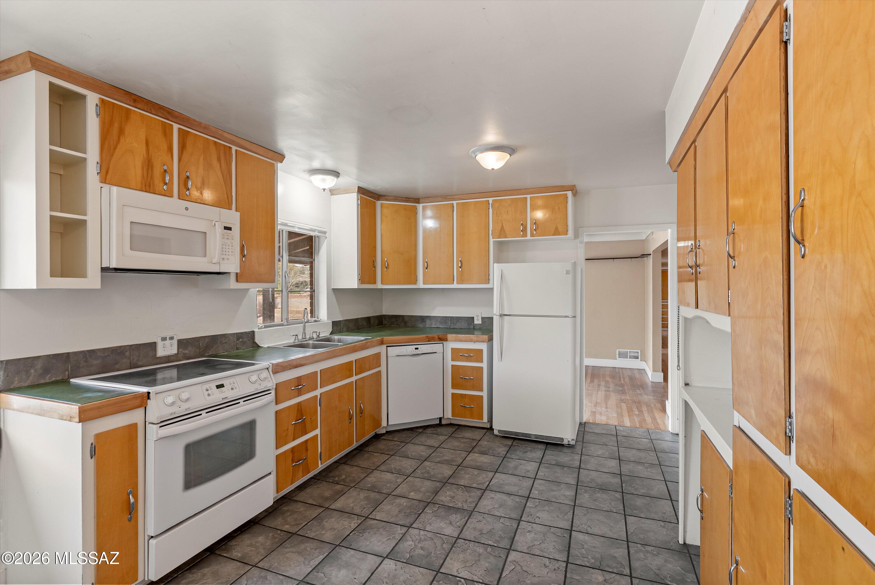 Encanto Park - Residential