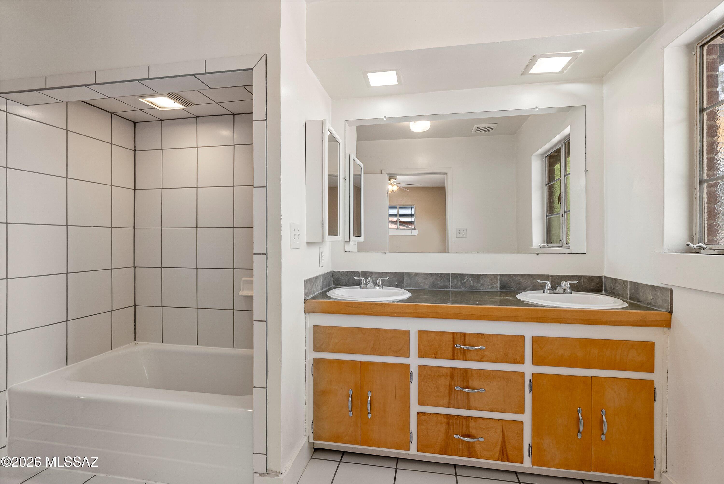 Encanto Park - Residential