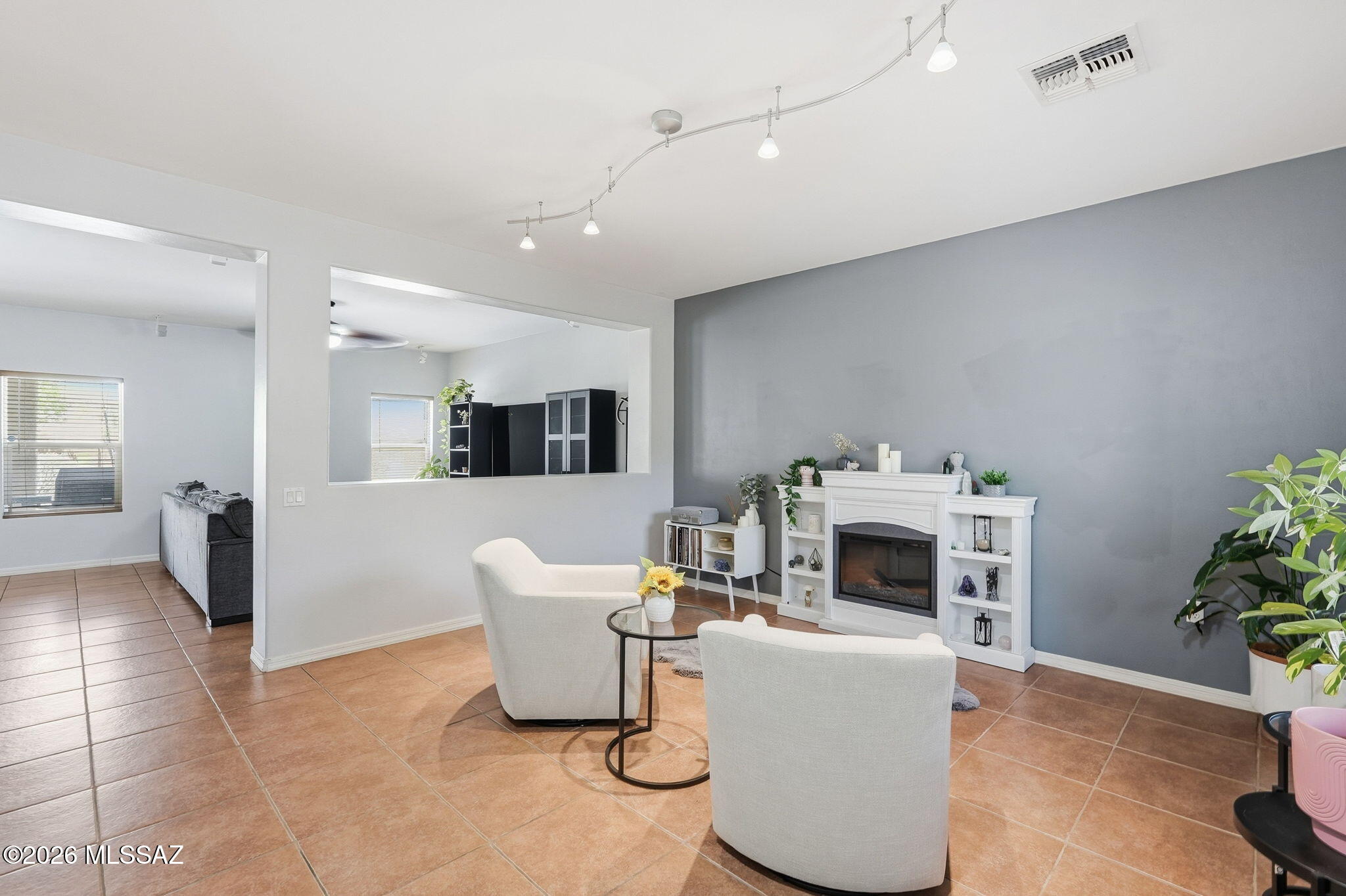 Seller will accept or counter offers between $395,000-$405,000.
This beautifully built Pulte 3 bdrm/2.5 bath home is perfectly located in the award winning community of Rancho Sahuarita. You will be close to all the amenities Rancho Sahuarita has to offer including the pools, fitness center, clubhouse, playgrounds, skateboard park, soccer/baseball fields, walking/biking paths, schools, shopping and more! This home features a 3 car garage, stainless appliances, Corian countertops, extra large bedrooms-with plenty of room for your personal use. The upstairs features a large loft area with plenty of room to convert to a personal media room.
