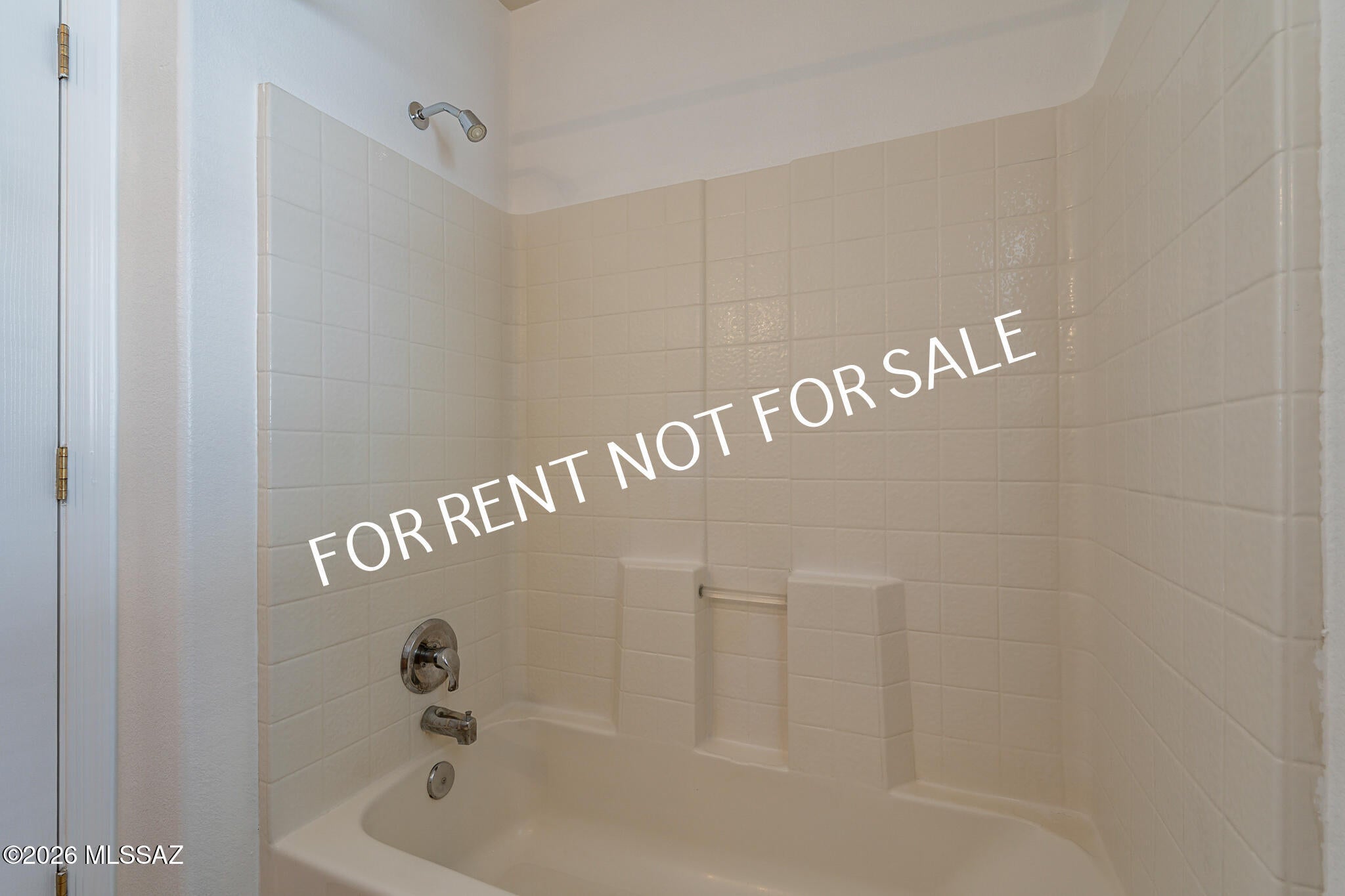 Mona Lisa Heights II - Residential Lease