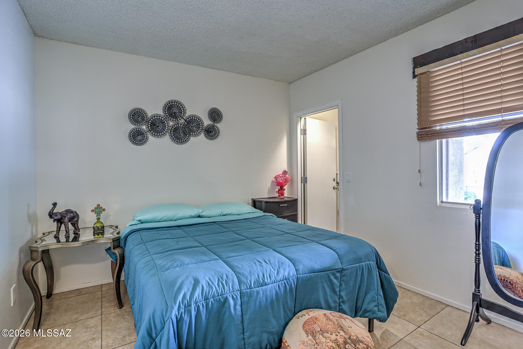 Waters Edge Condos. - Residential
