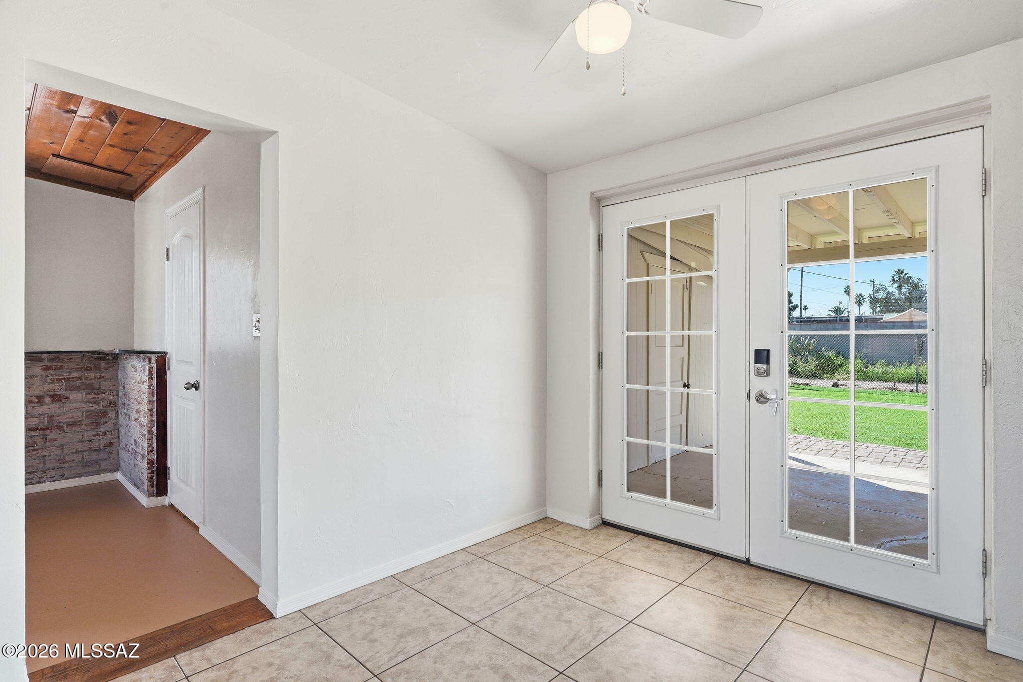 Tierra Del Sol (1-2) - Residential