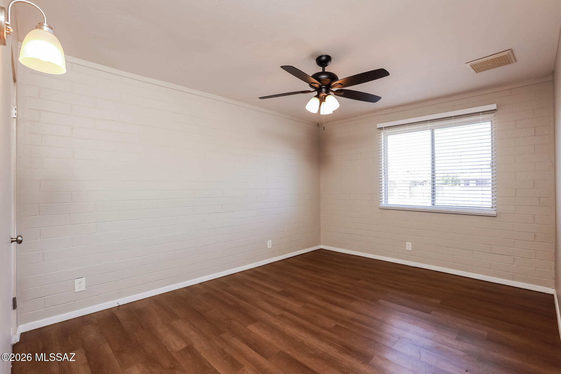 Vista Del Prado (1-274) - Residential Lease