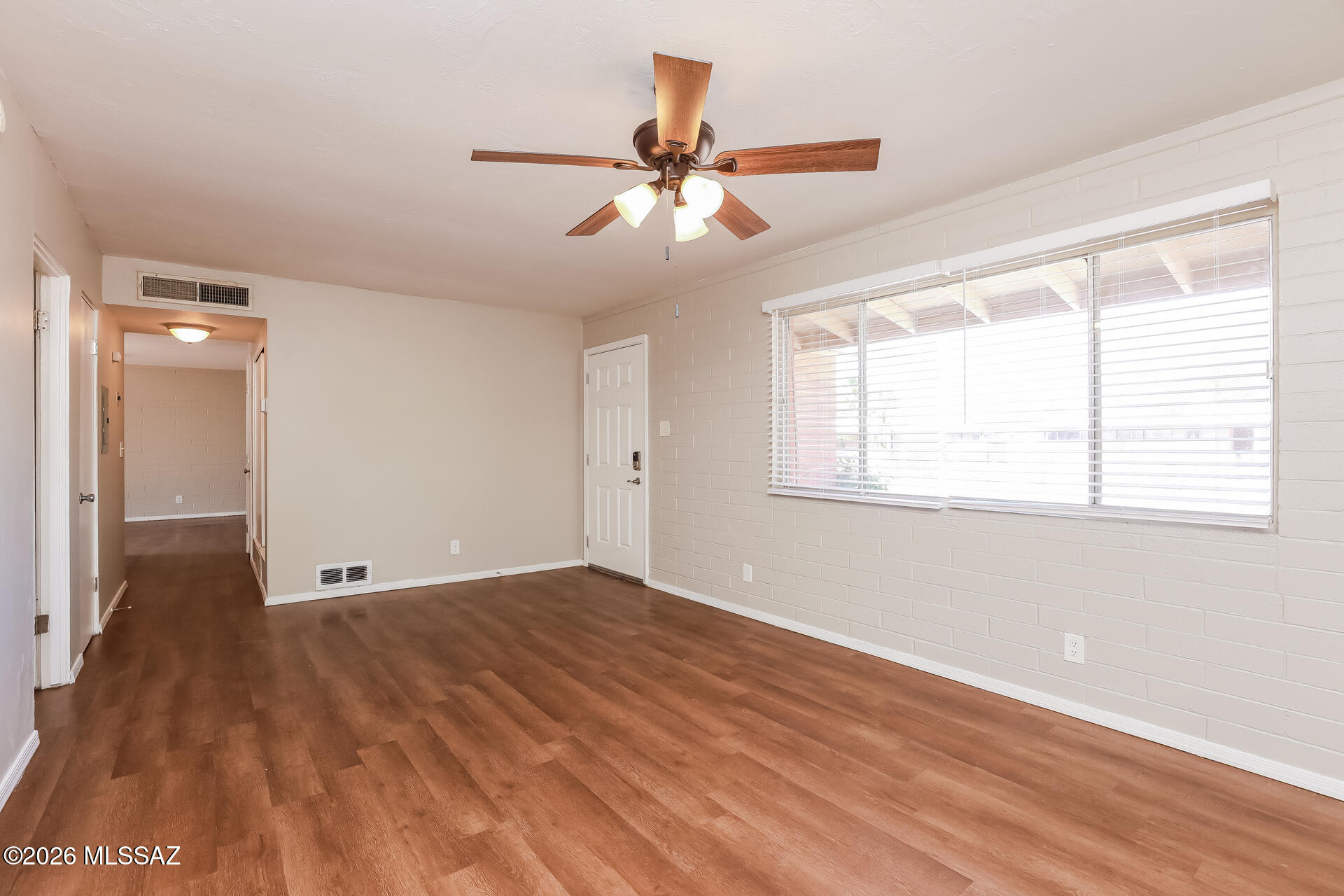 Vista Del Prado (1-274) - Residential Lease