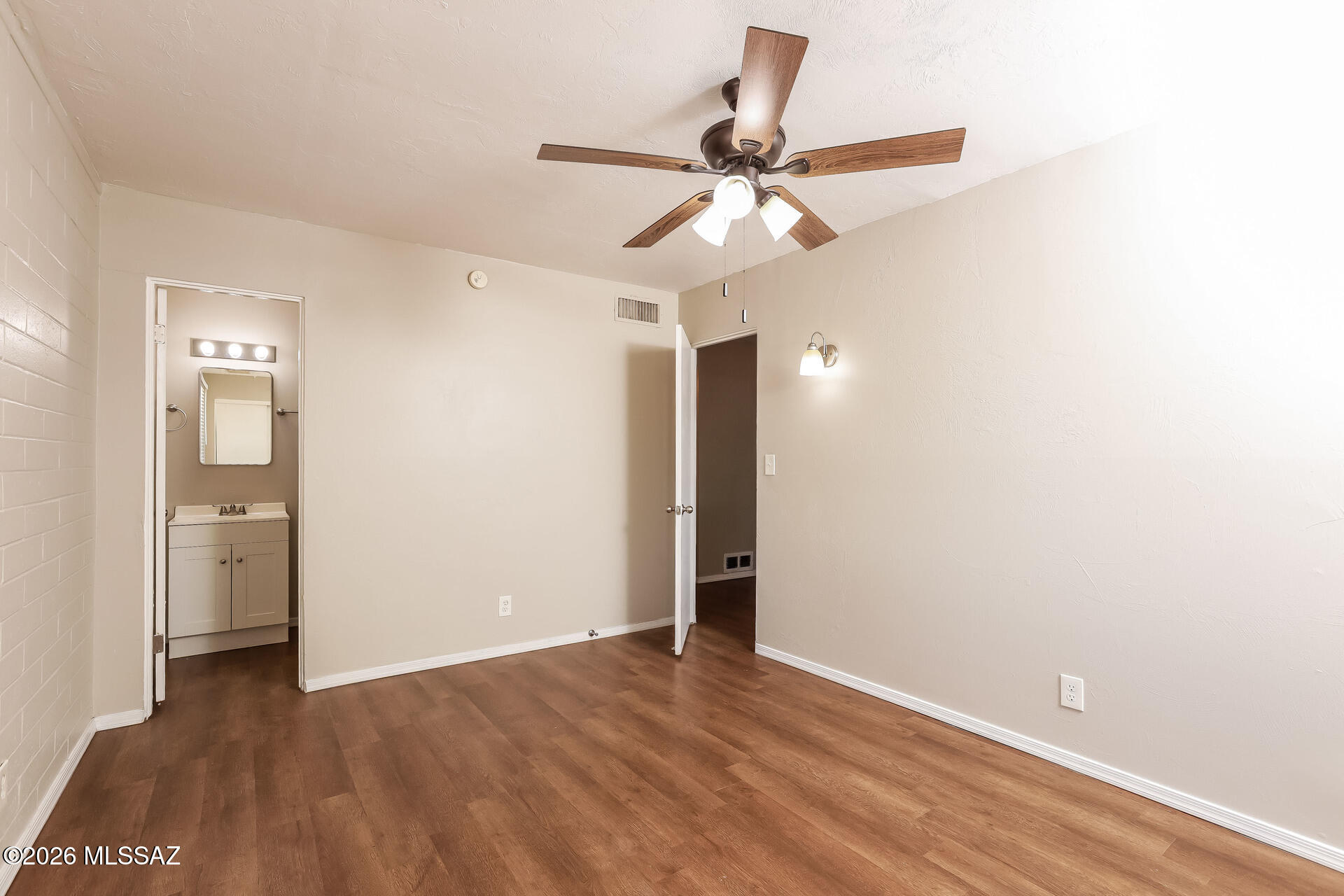 Vista Del Prado (1-274) - Residential Lease