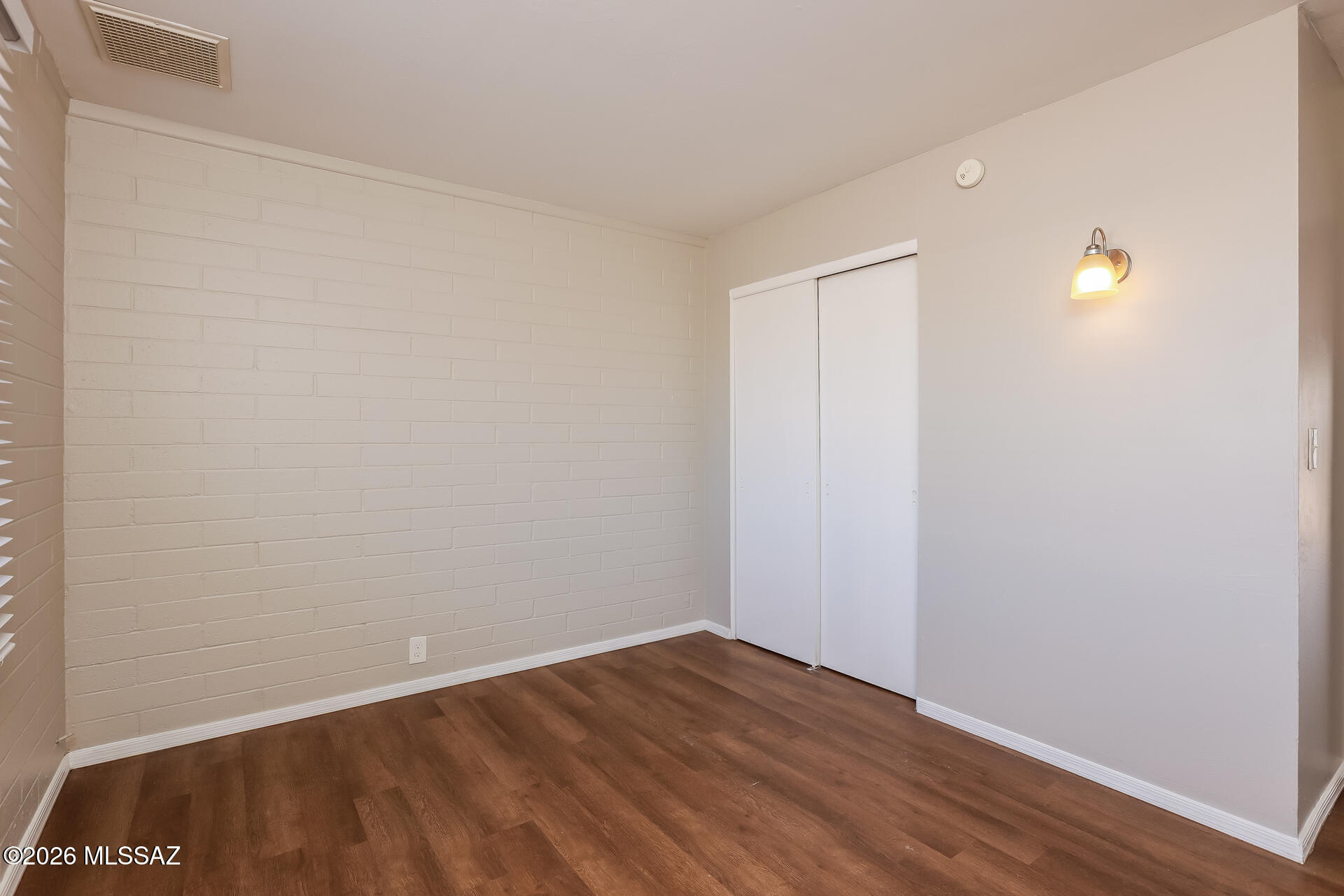 Vista Del Prado (1-274) - Residential Lease