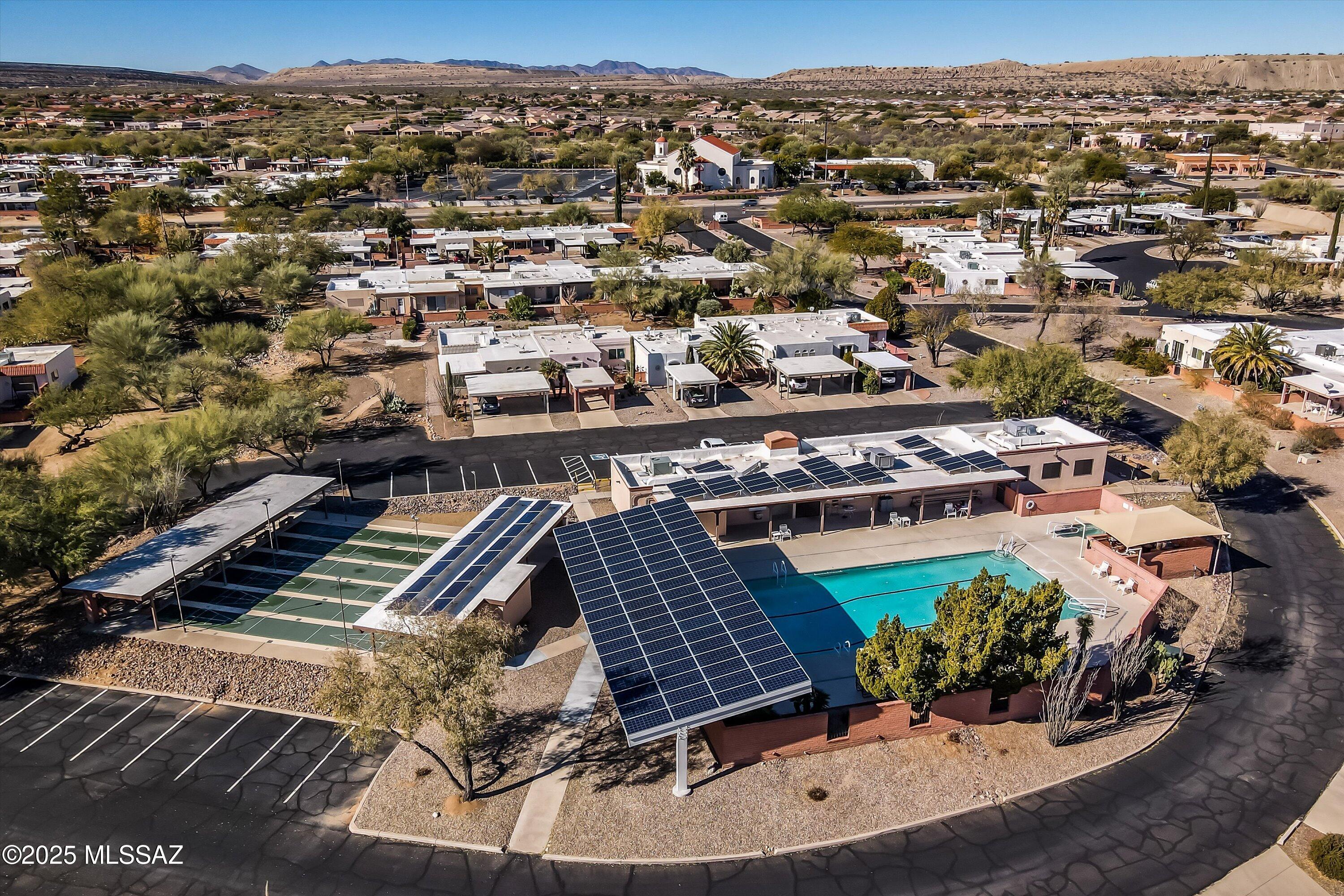 Green Valley Townhouses NO.7 - Residential