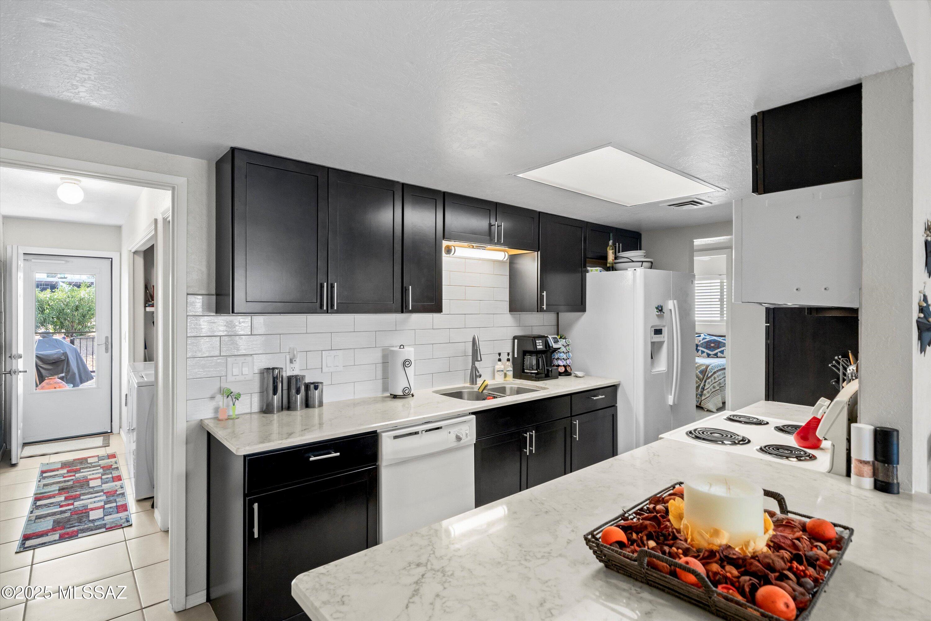 Green Valley Townhouses NO.7 - Residential