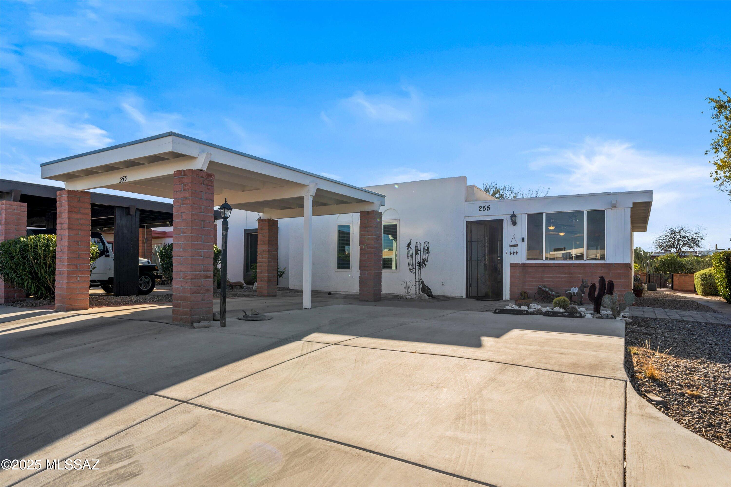 Green Valley Townhouses NO.7 - Residential