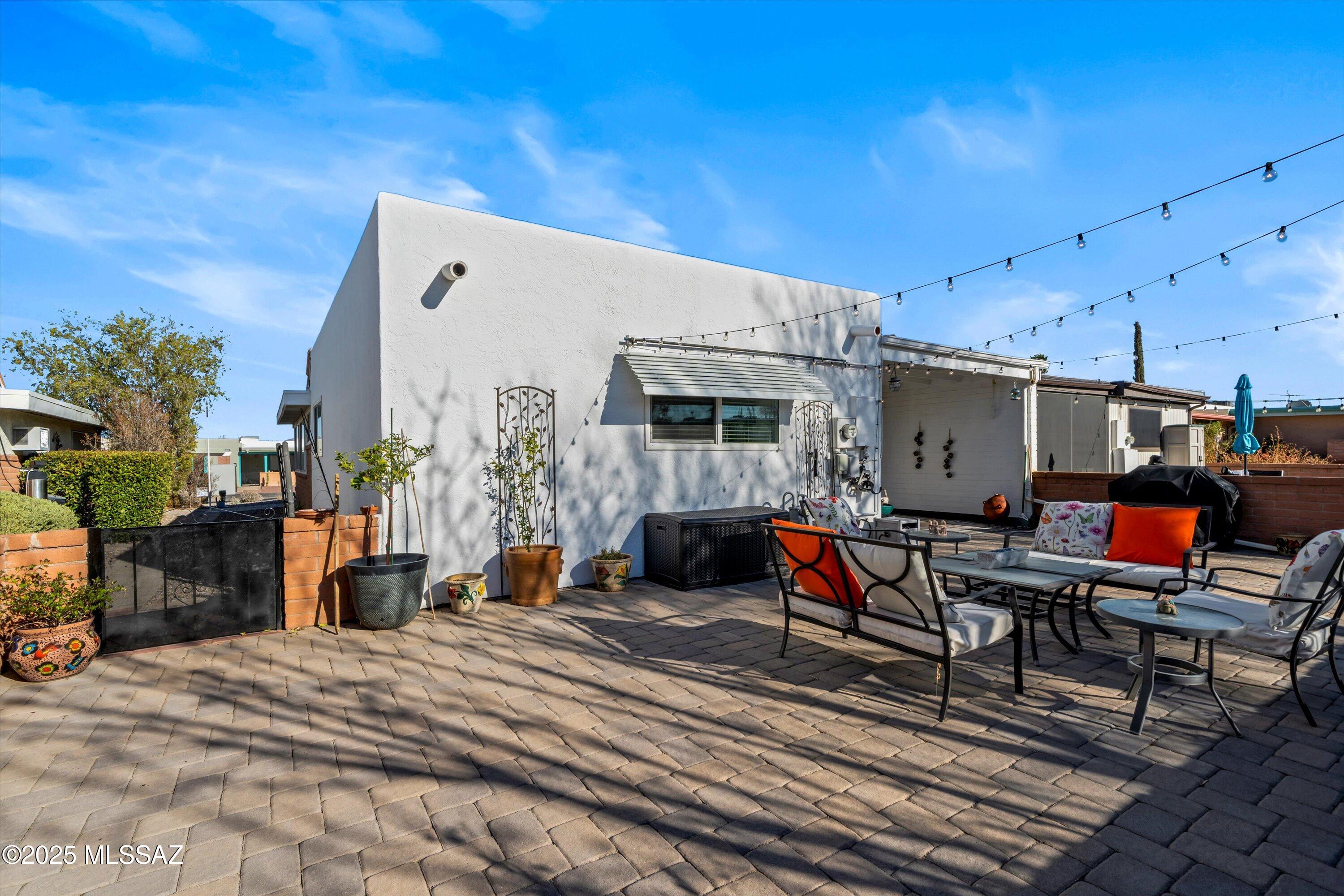 Green Valley Townhouses NO.7 - Residential