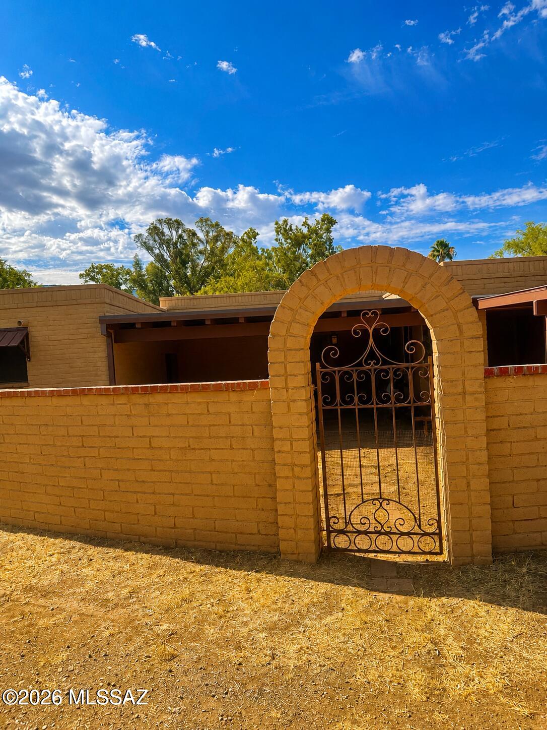 Spectacular mountain views, end-of-street privacy, and room for horses make this Catalina property a rare find. Featuring a spacious rec room, horse facilities, and a walk-in closet equipped with a secure safe door for storing valuables, this home offers both comfort and peace of mind. Enjoy breathtaking desert and mountain vistas, wide-open space, and the tranquility of Arizona living at its finest. AGENT IS A LICENSED REAL ESTATE AGENT IN THE STATE OF ARIZONA.