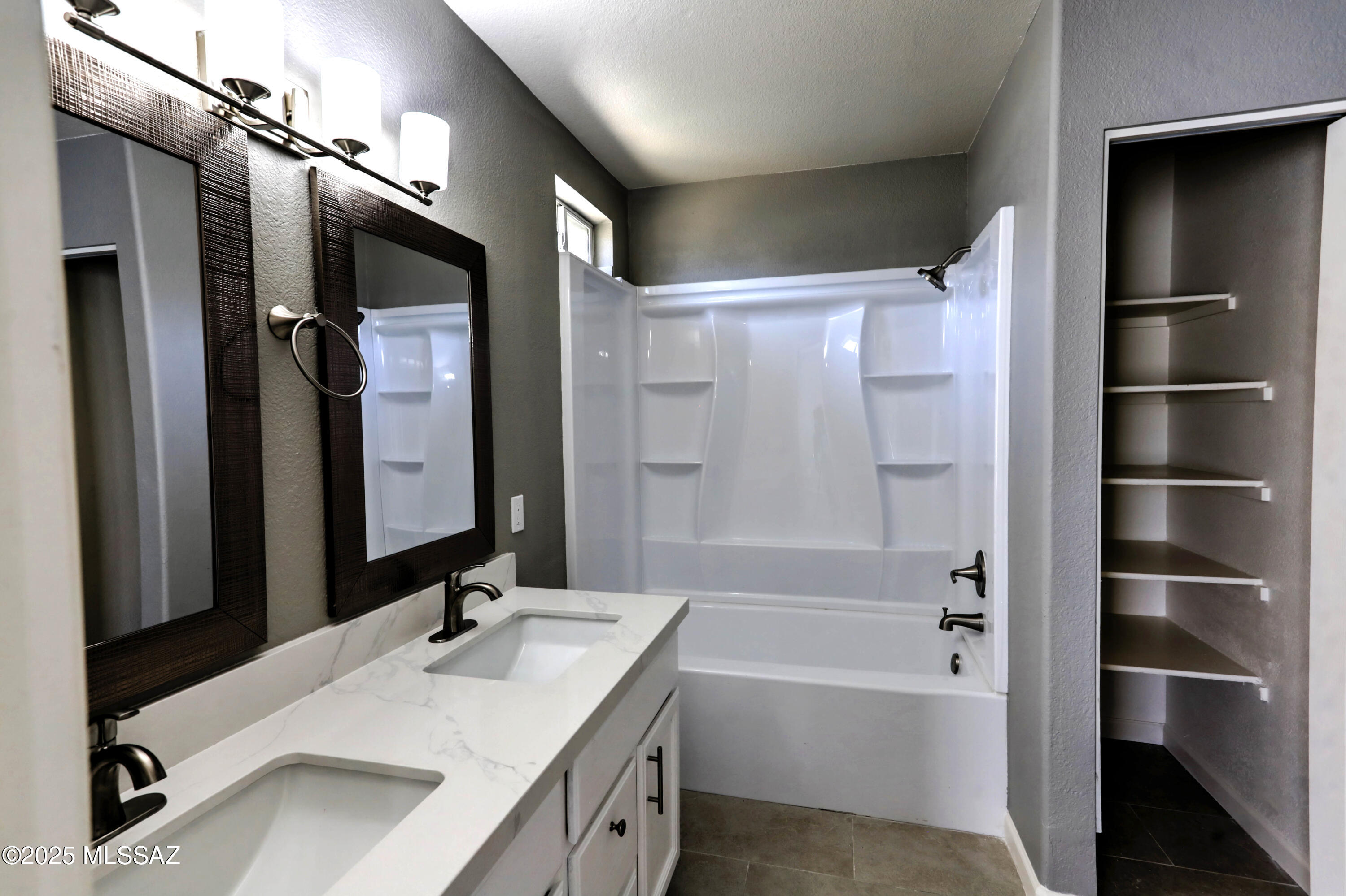 Fairway Groves (215-287) - Residential