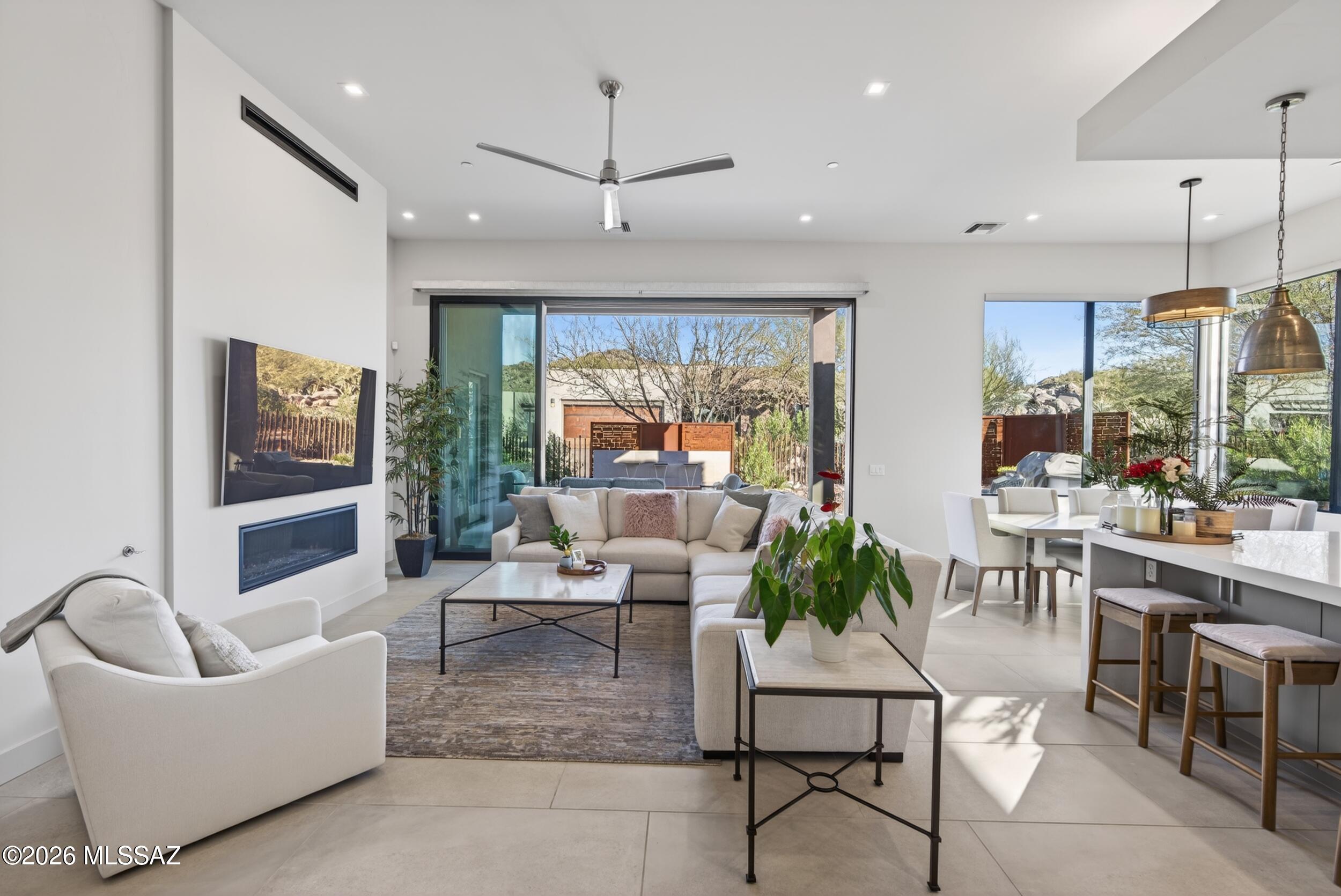 The Enclave At Stone Canyon V - Residential