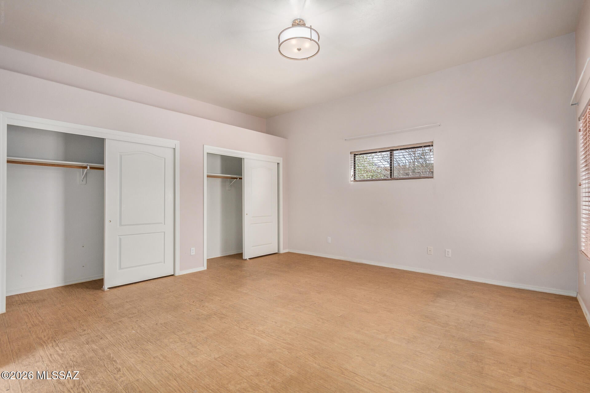 Executive Townhomes (1-16) - Residential