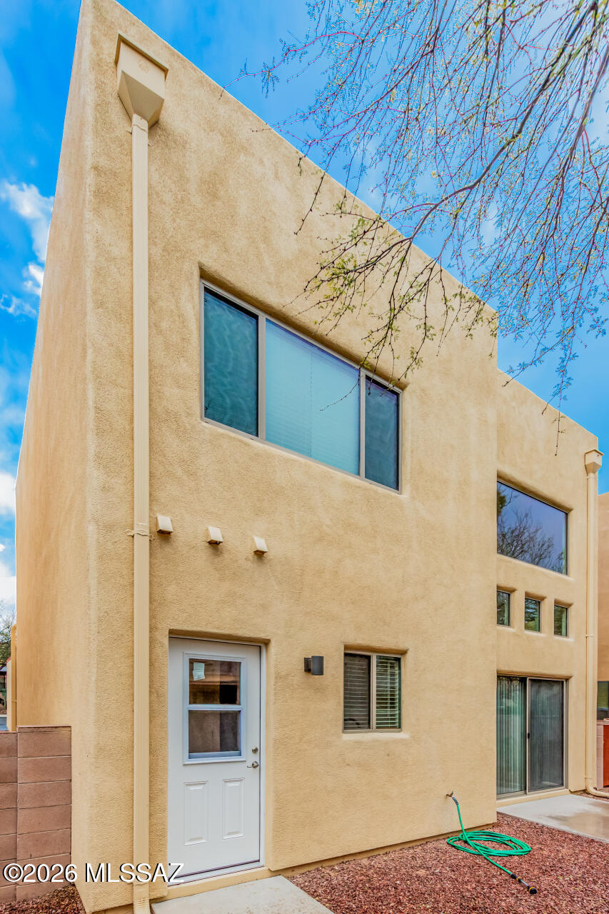 Allen Road Townhomes (1-18) - Residential