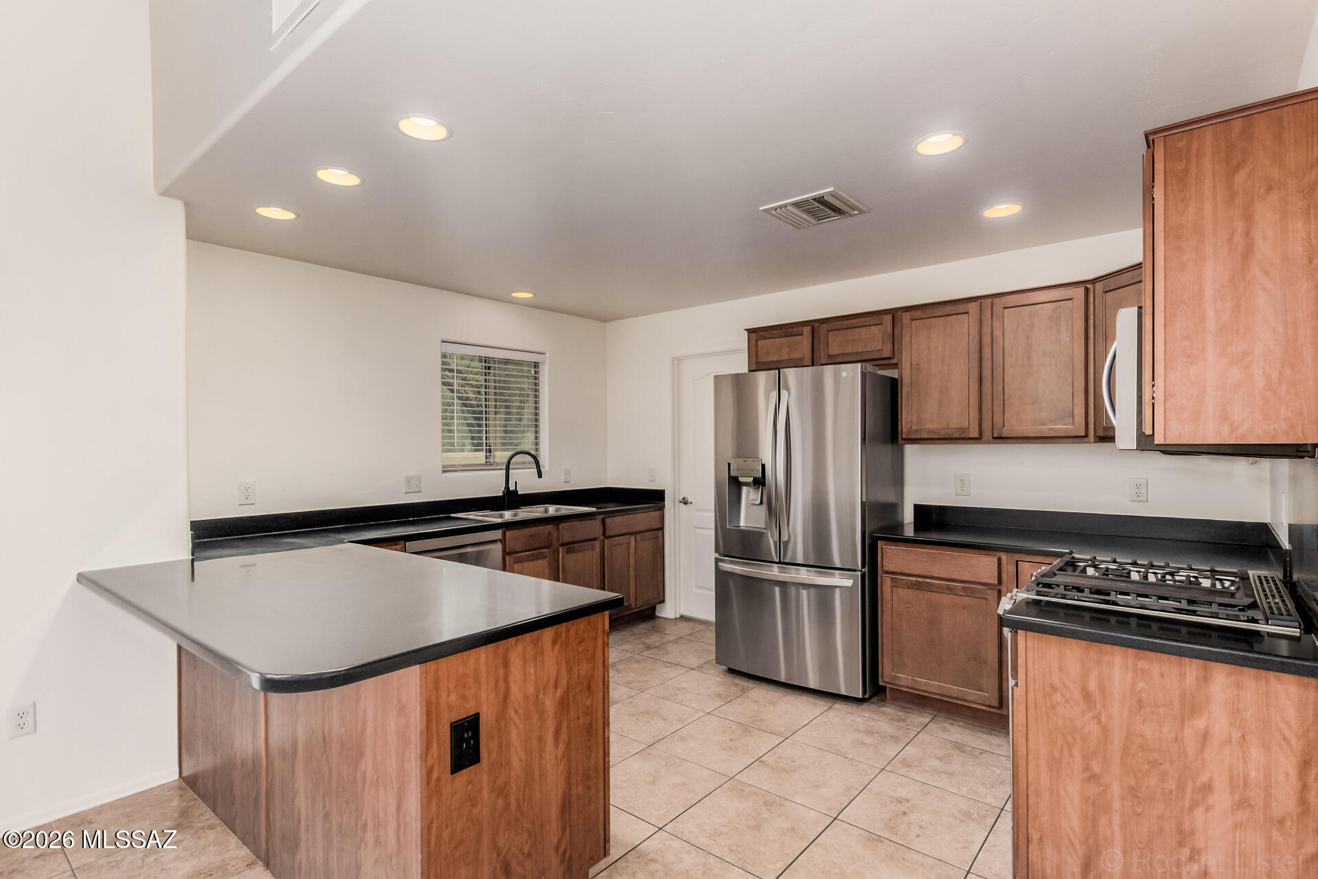 Allen Road Townhomes (1-18) - Residential