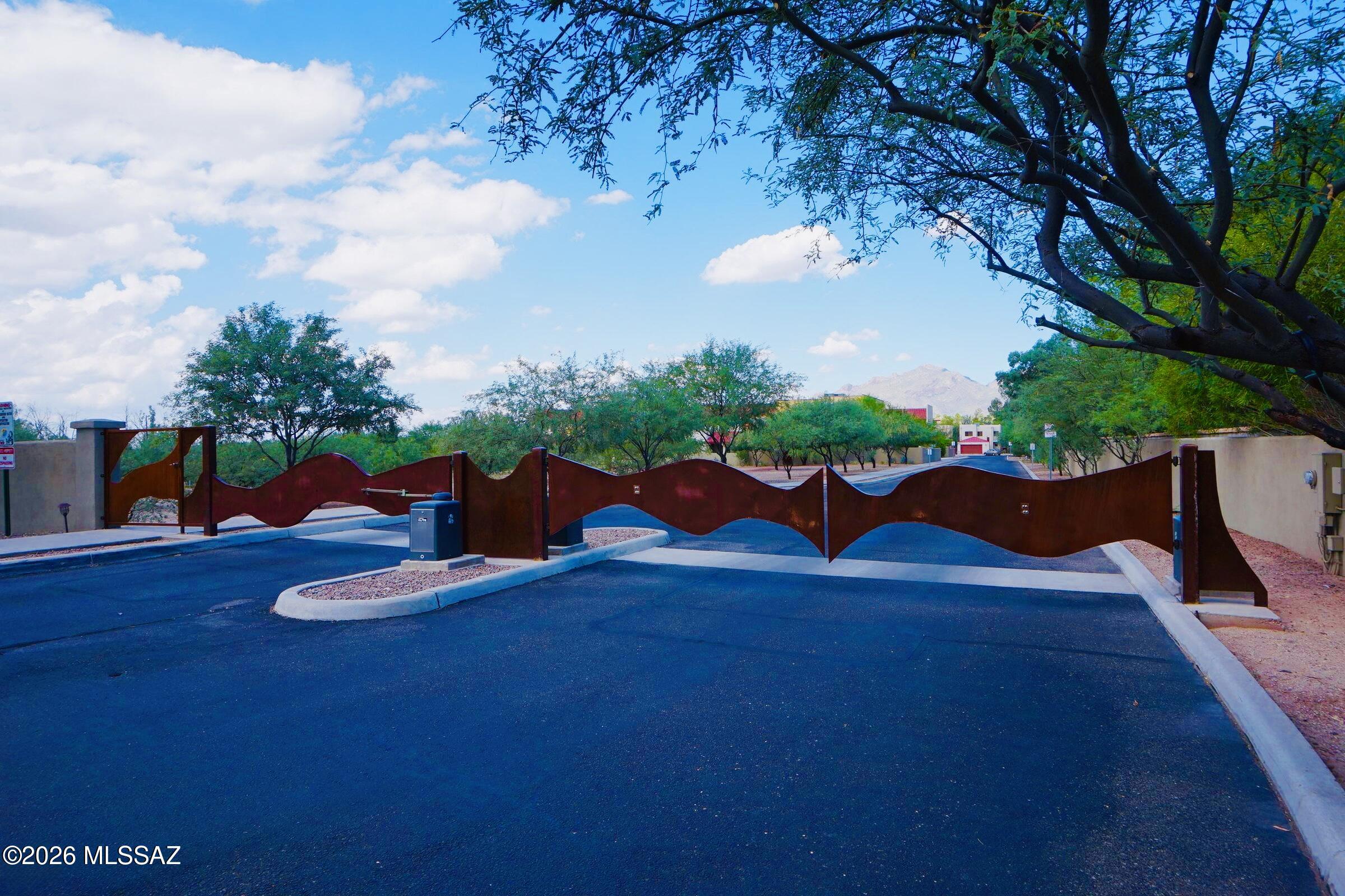 Allen Road Townhomes (1-18) - Residential