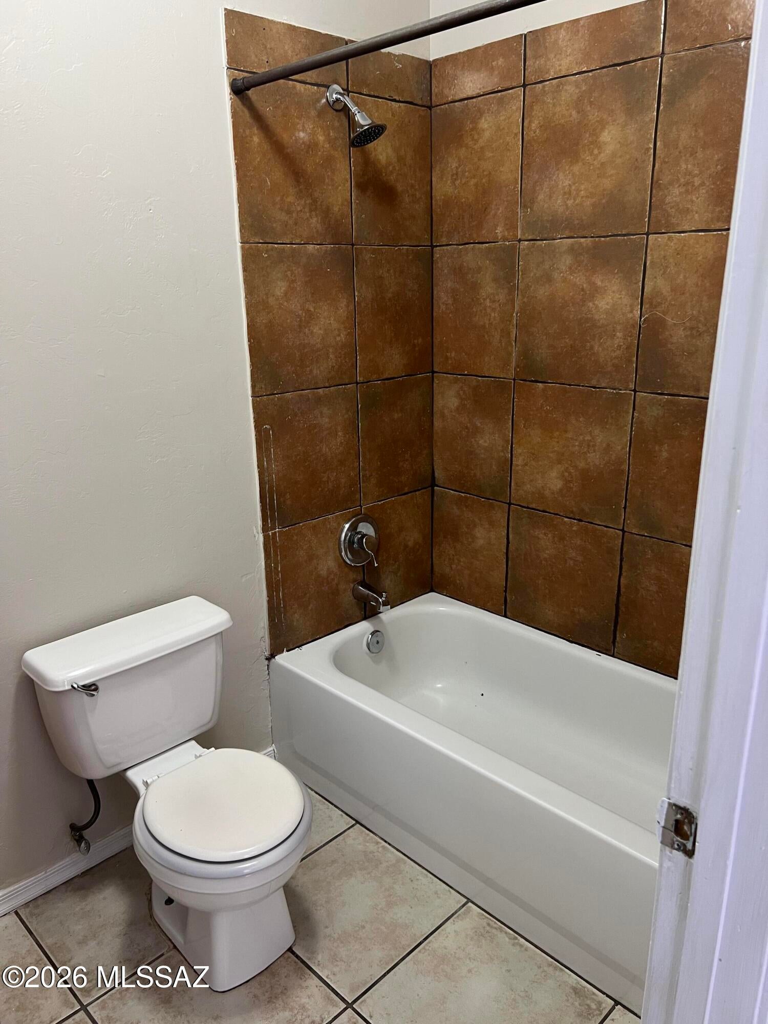 Valencia - Residential Lease