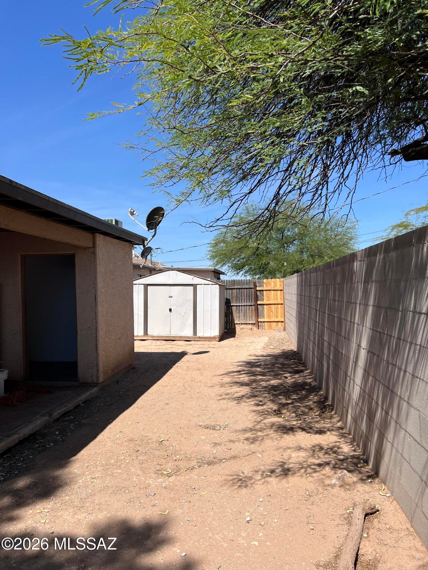 Valencia - Residential Lease