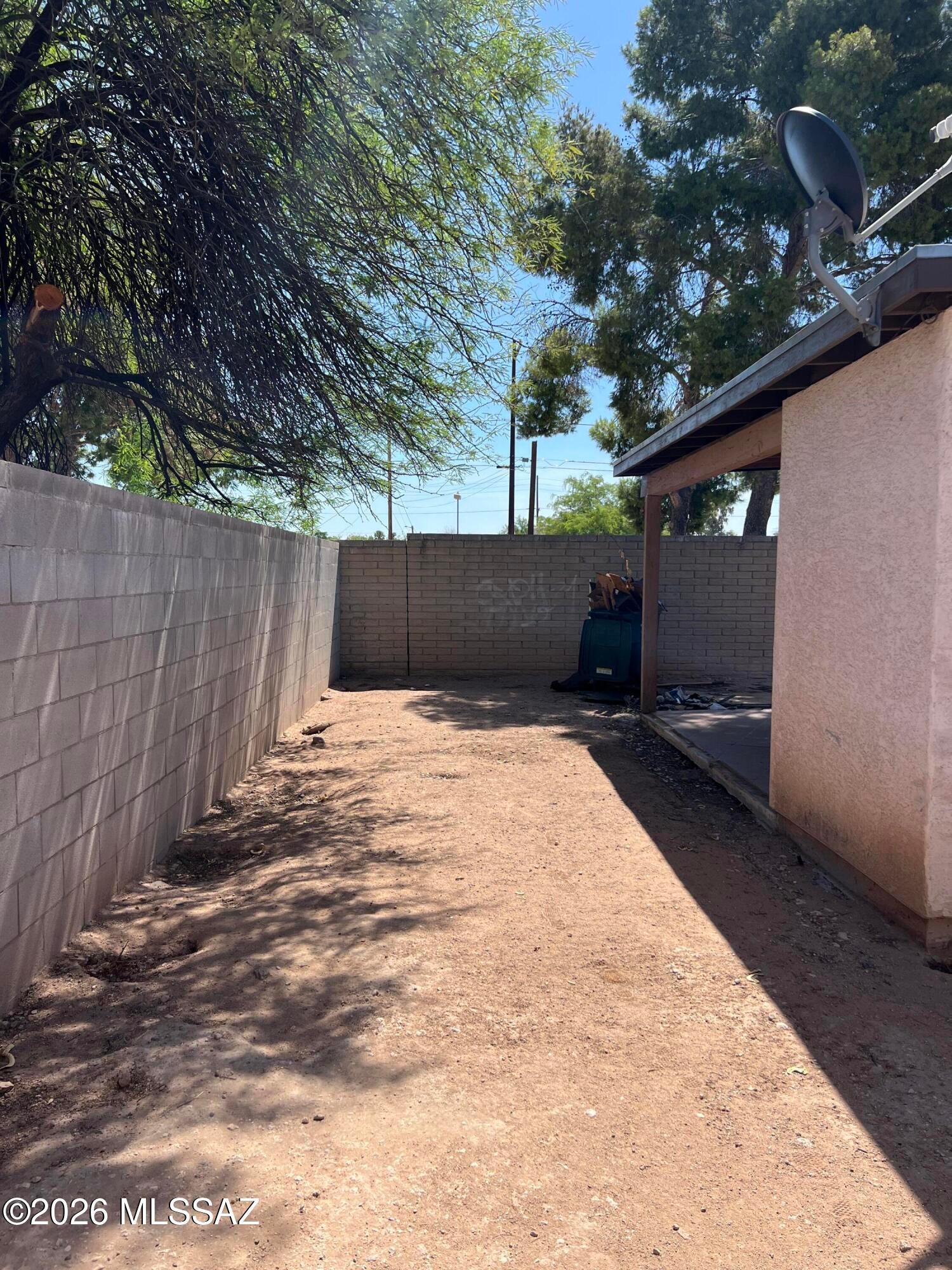 Valencia - Residential Lease