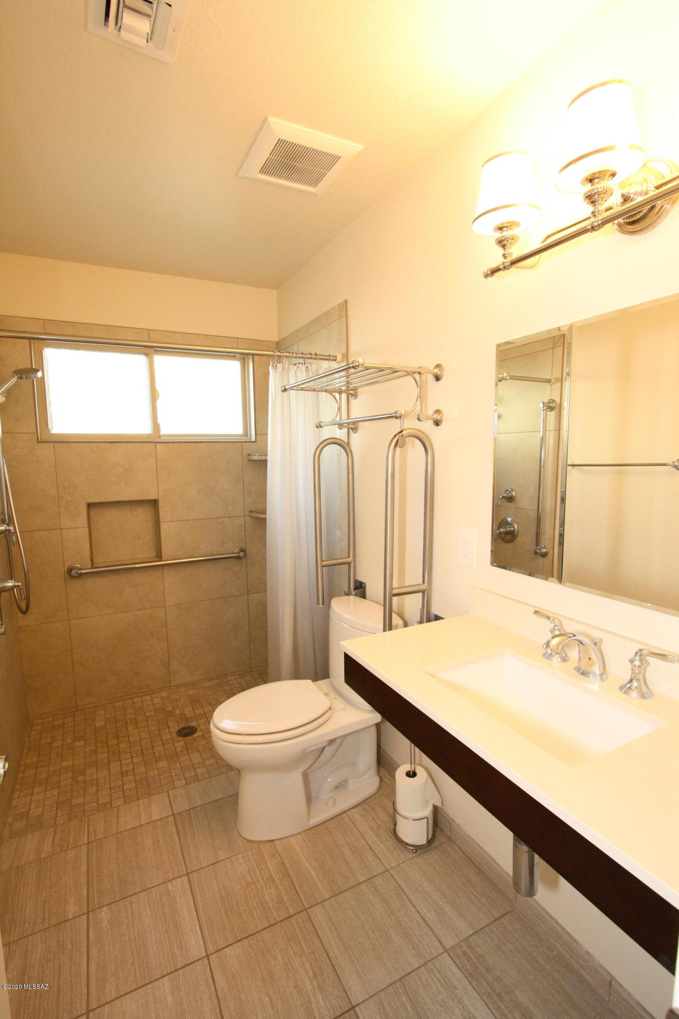 Meadowbrook (270-272, 335-347, 404-409) - Residential Lease