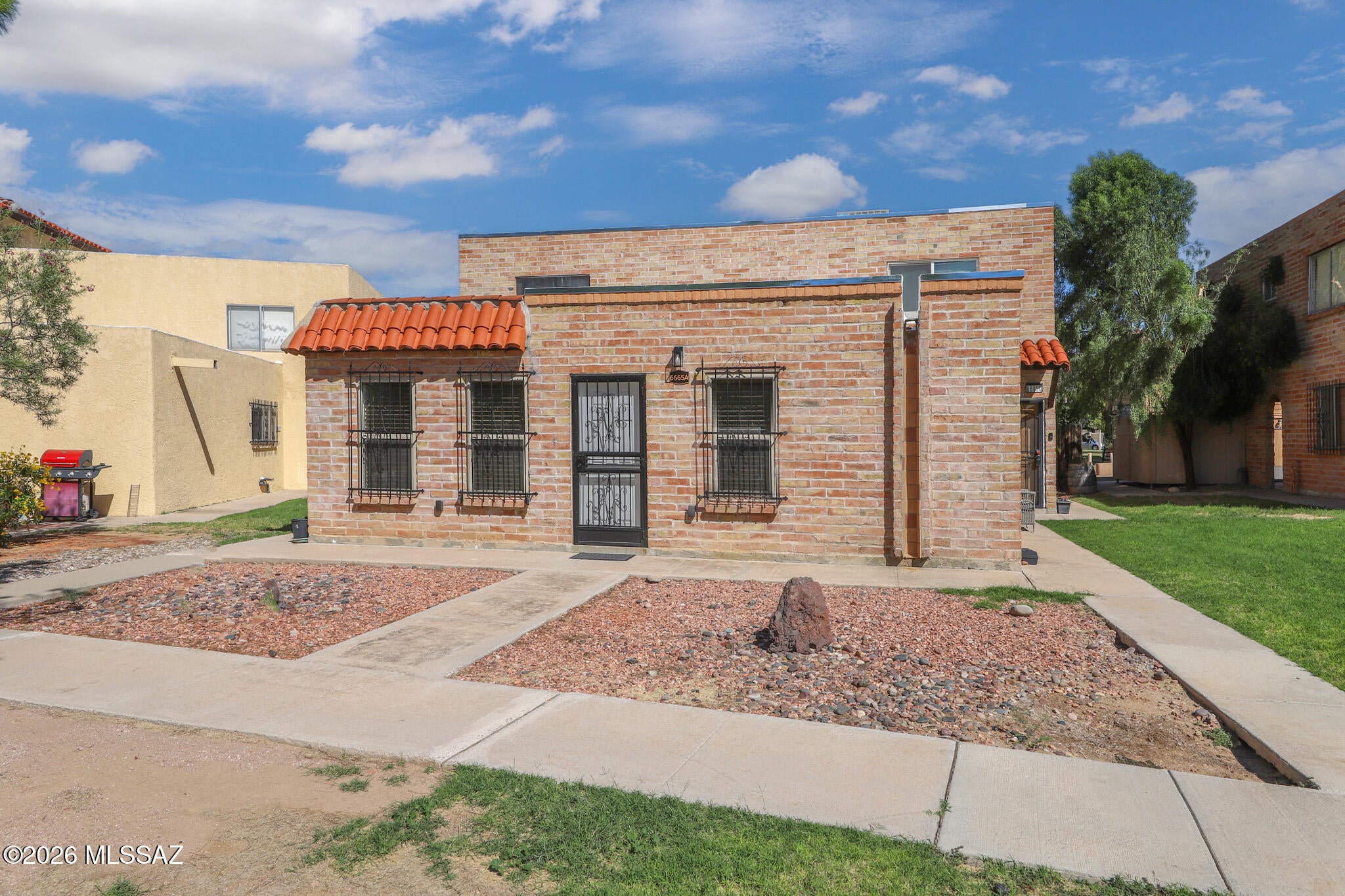 Beautifully remodeled 2-bedroom home in desirable NE Tucson! This inviting residence features stylish updates throughout, a bright and comfortable living space, and all appliances, including a convenient in-unit washer and dryer. Enjoy covered parking with storage cabinets and an additional storage closet. Relax and unwind at the community pool! Ideally located near Sabino Canyon, restaurants, shopping and Udall Park, offering pickleball, tennis, a swimming pool, recreation classes and scenic walking paths. A wonderful combination of modern comfort, convenience and a fantastic NE Tucson location!
