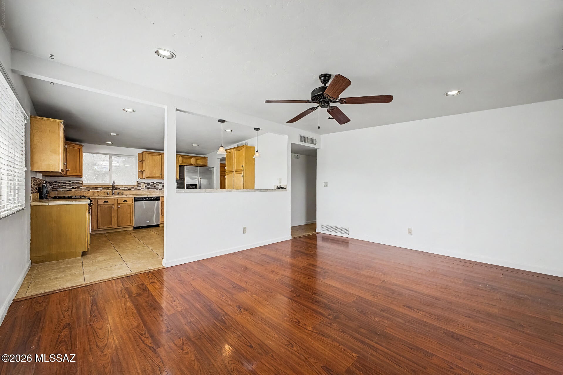 Vista Del Prado NO. 5 (1-72) - Residential