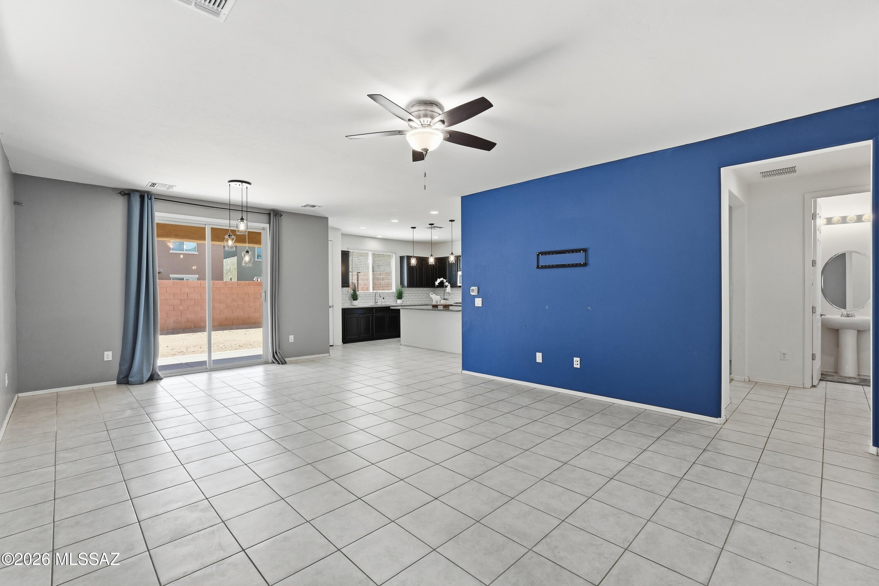 Entrada La Villita SQ20161810742 - Residential
