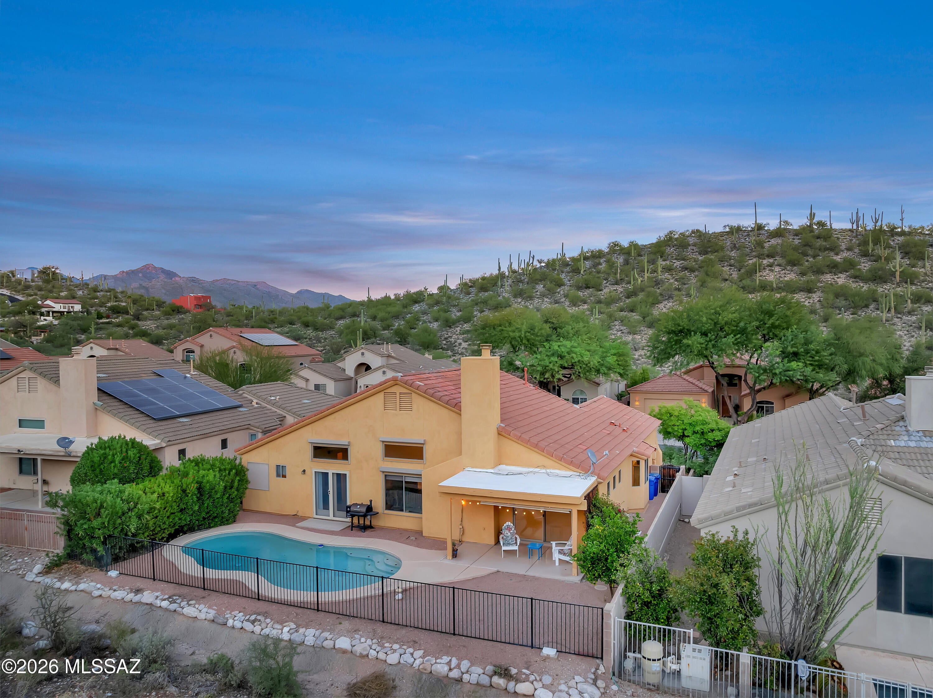 Sabino Mountain (1-290) - Residential