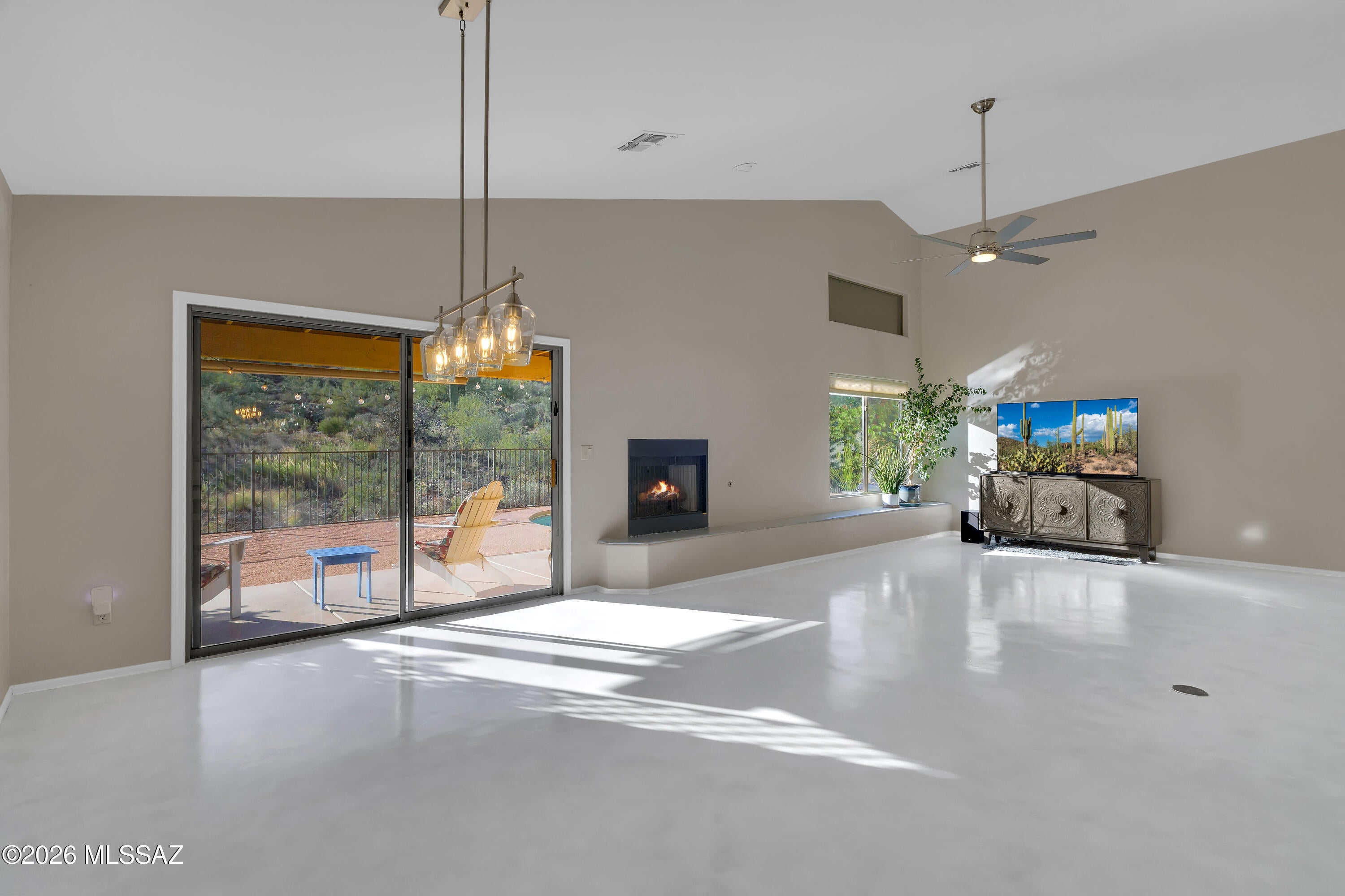 Sabino Mountain (1-290) - Residential