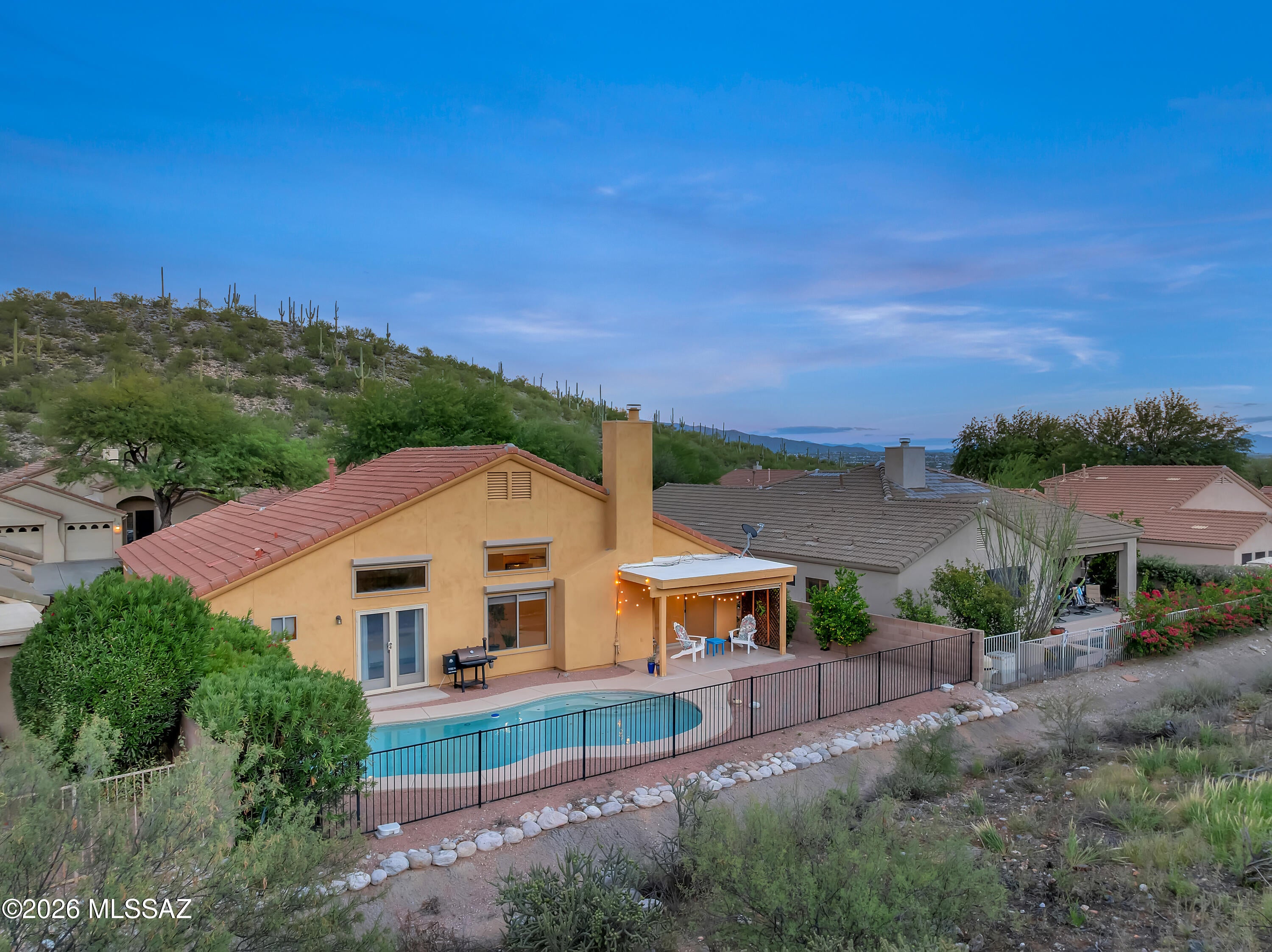Sabino Mountain (1-290) - Residential