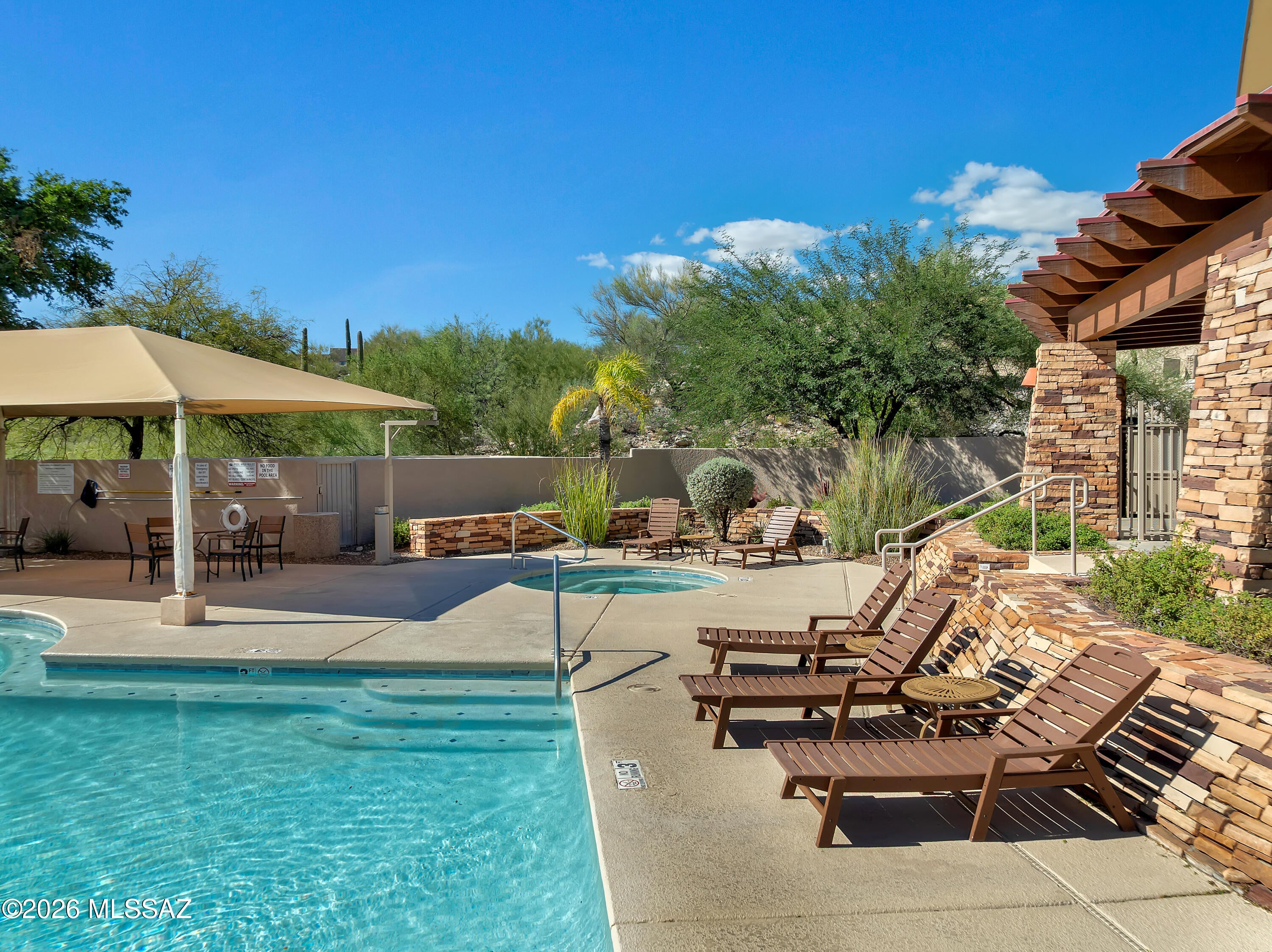 Sabino Mountain (1-290) - Residential
