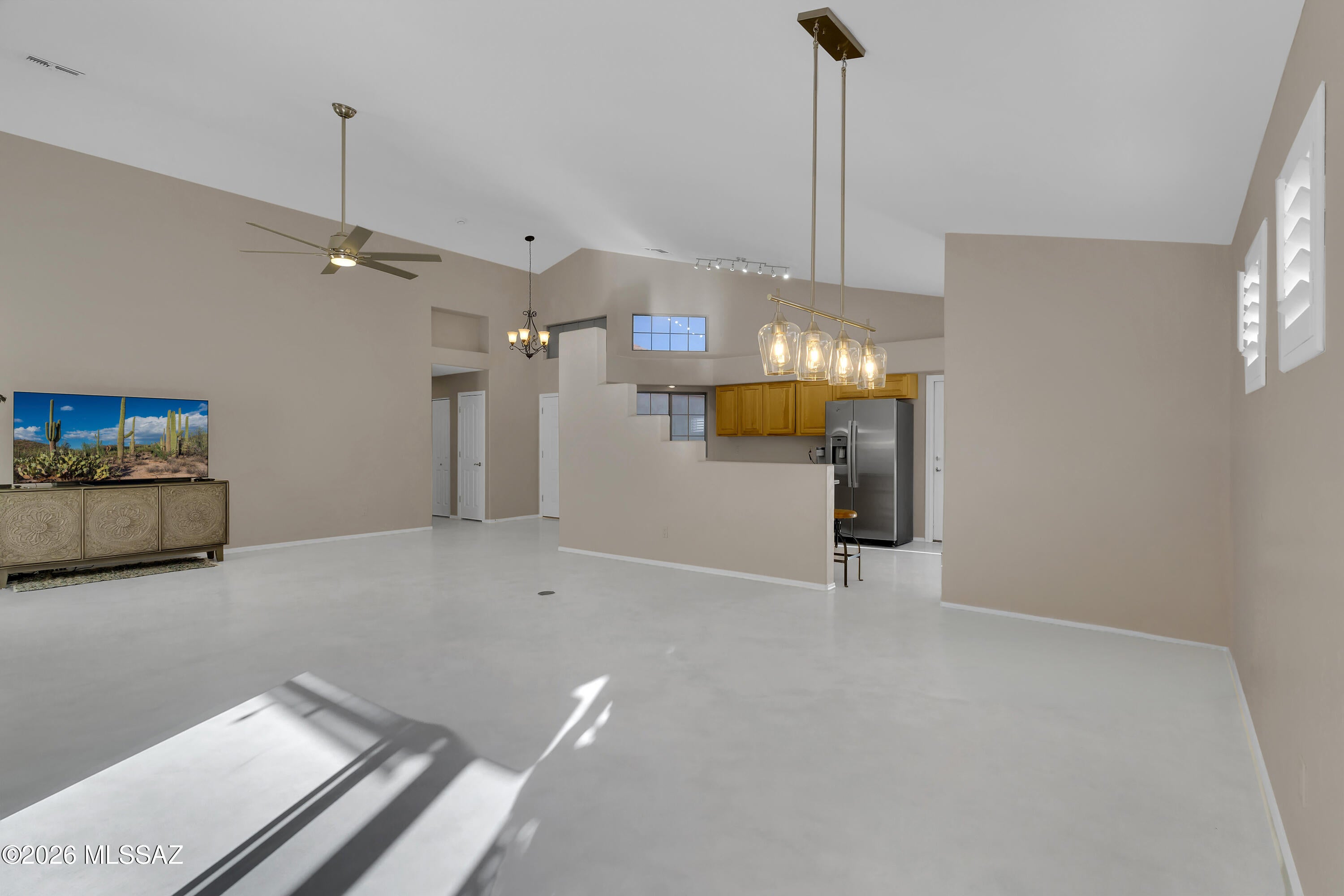 Sabino Mountain (1-290) - Residential
