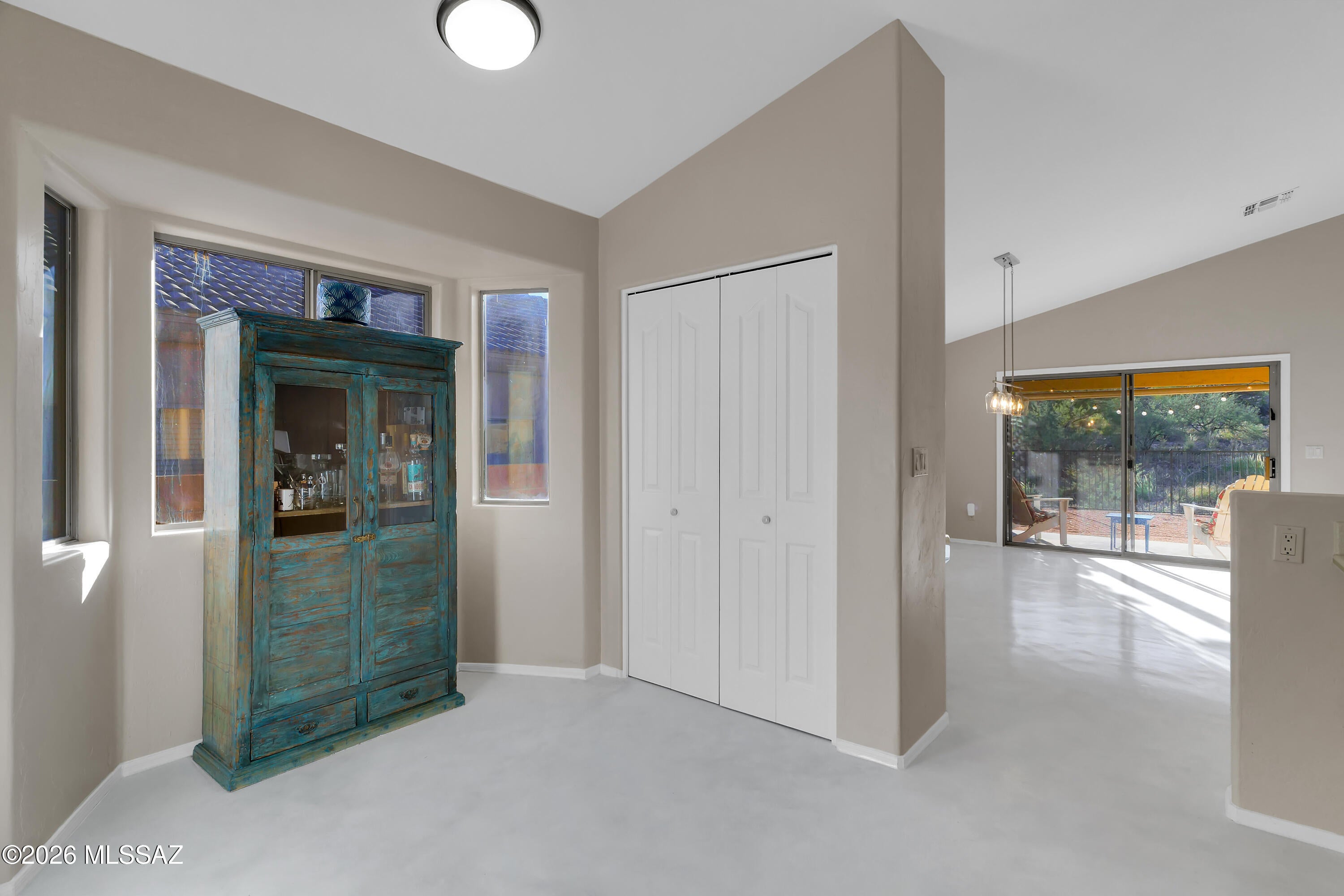 Sabino Mountain (1-290) - Residential