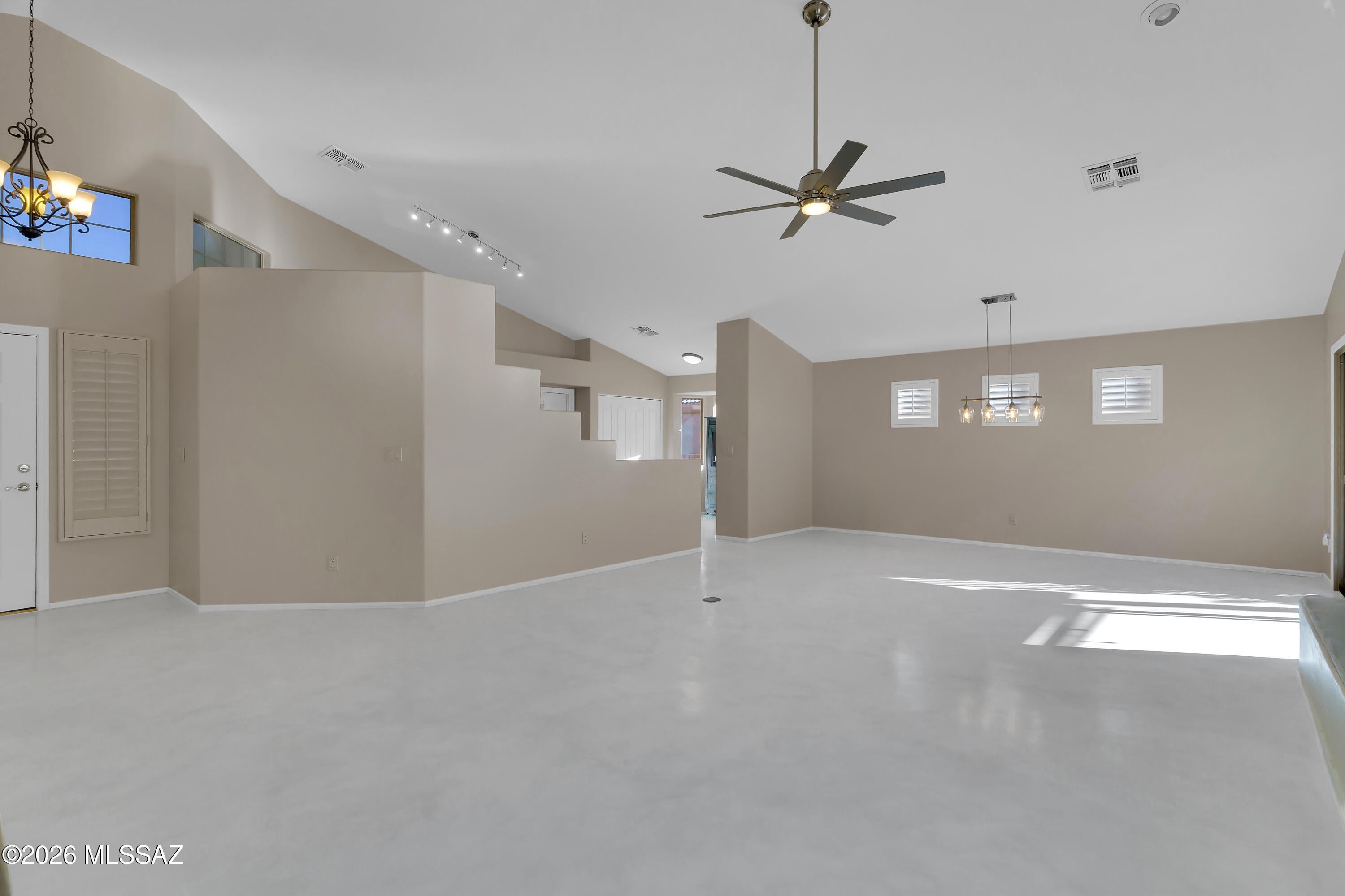 Sabino Mountain (1-290) - Residential